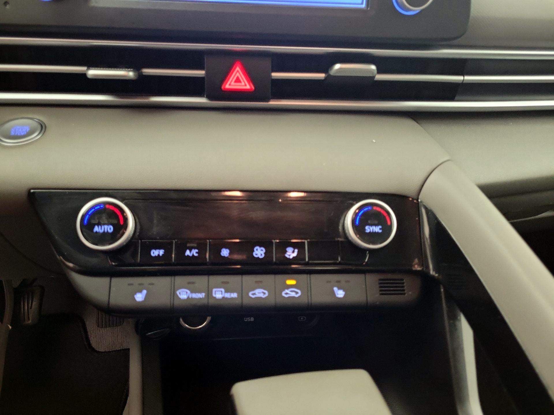 Thumbnail: 2022 Hyundai Elantra - 16