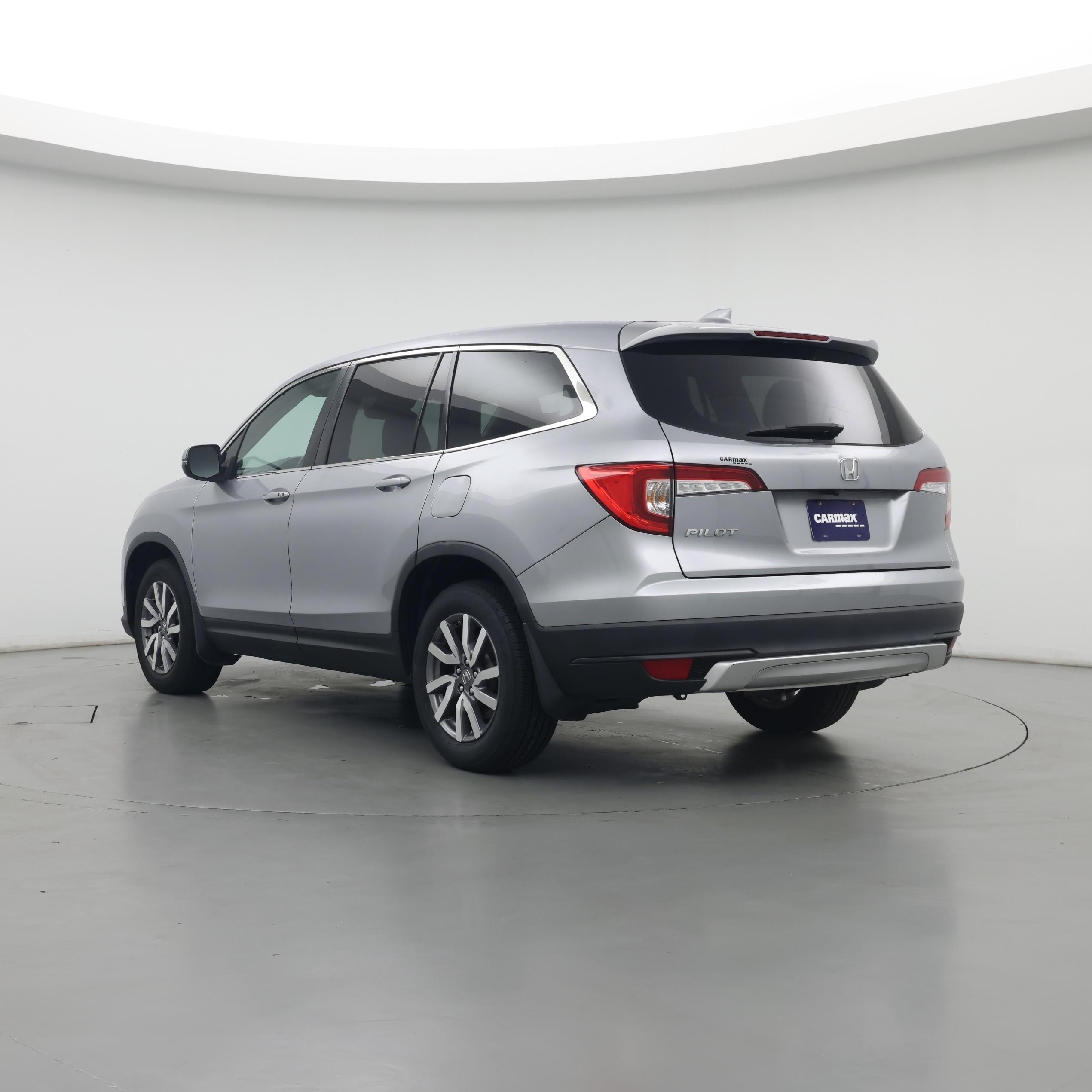 Thumbnail: 2019 Honda Pilot - 2