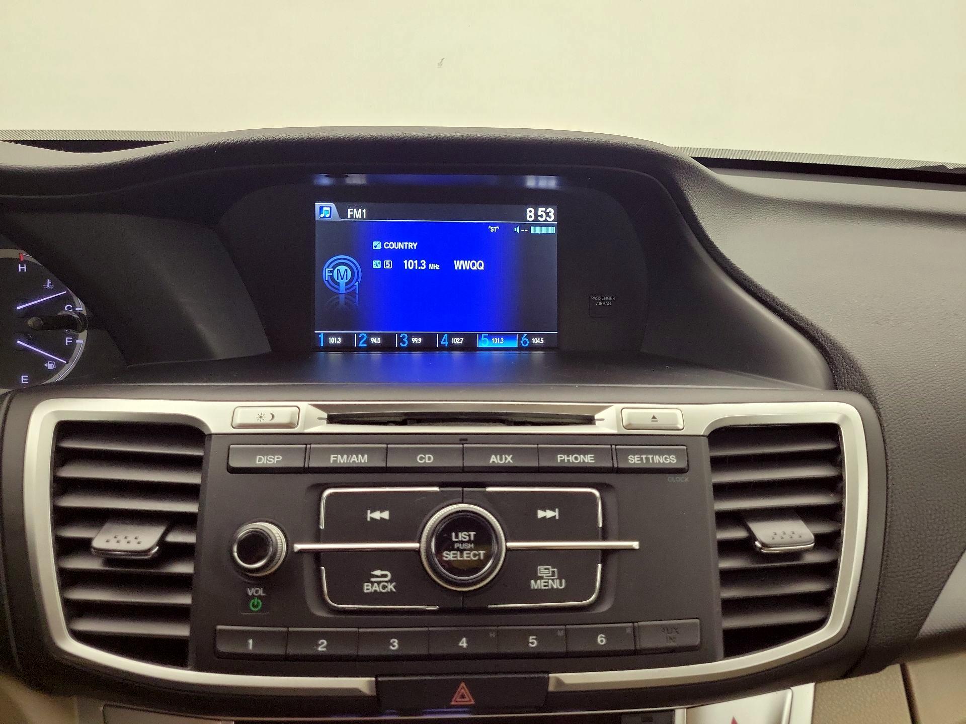Thumbnail: 2015 Honda Accord - 15