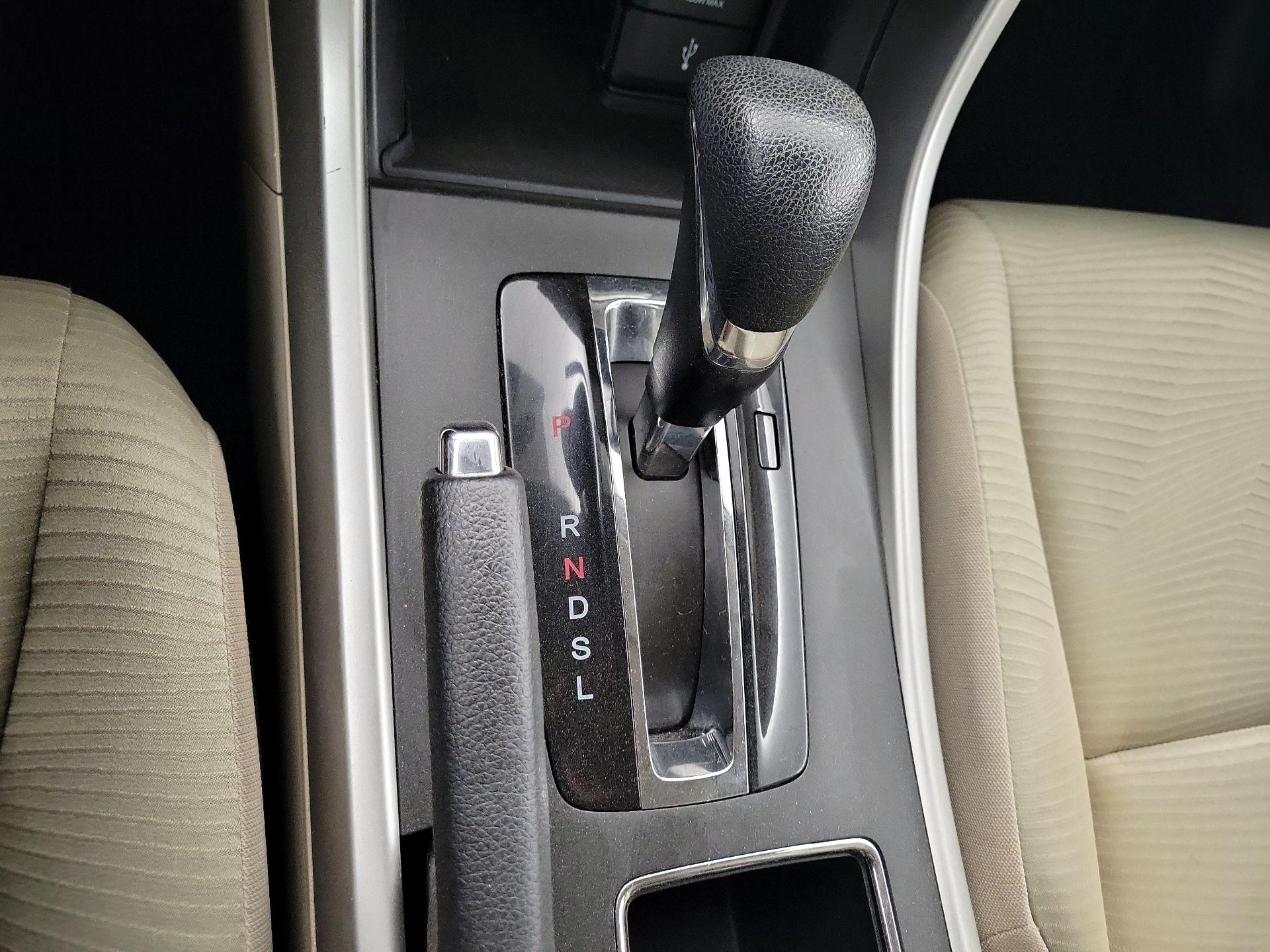 Thumbnail: 2015 Honda Accord - 17