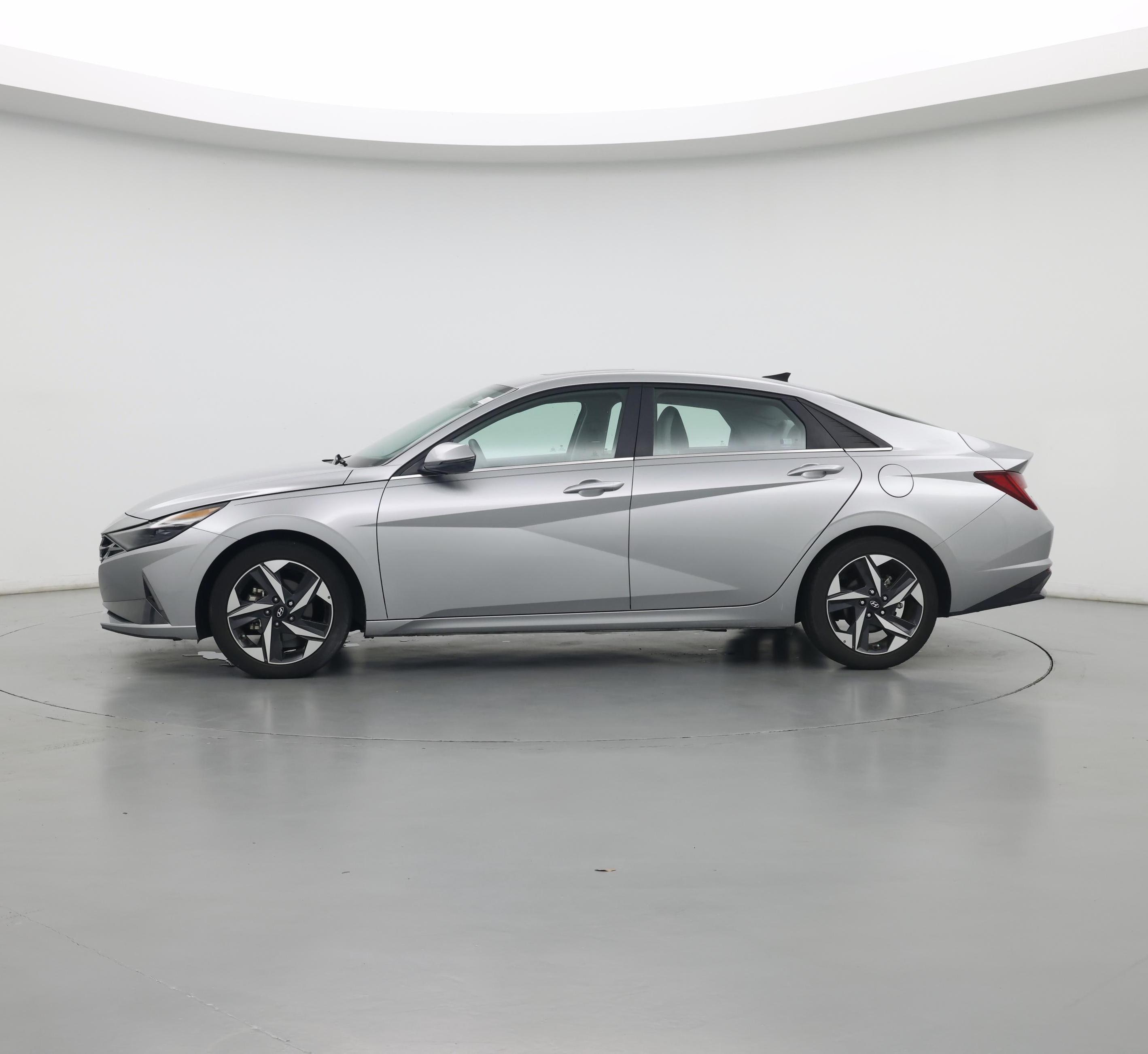 Thumbnail: 2023 Hyundai Elantra - 3