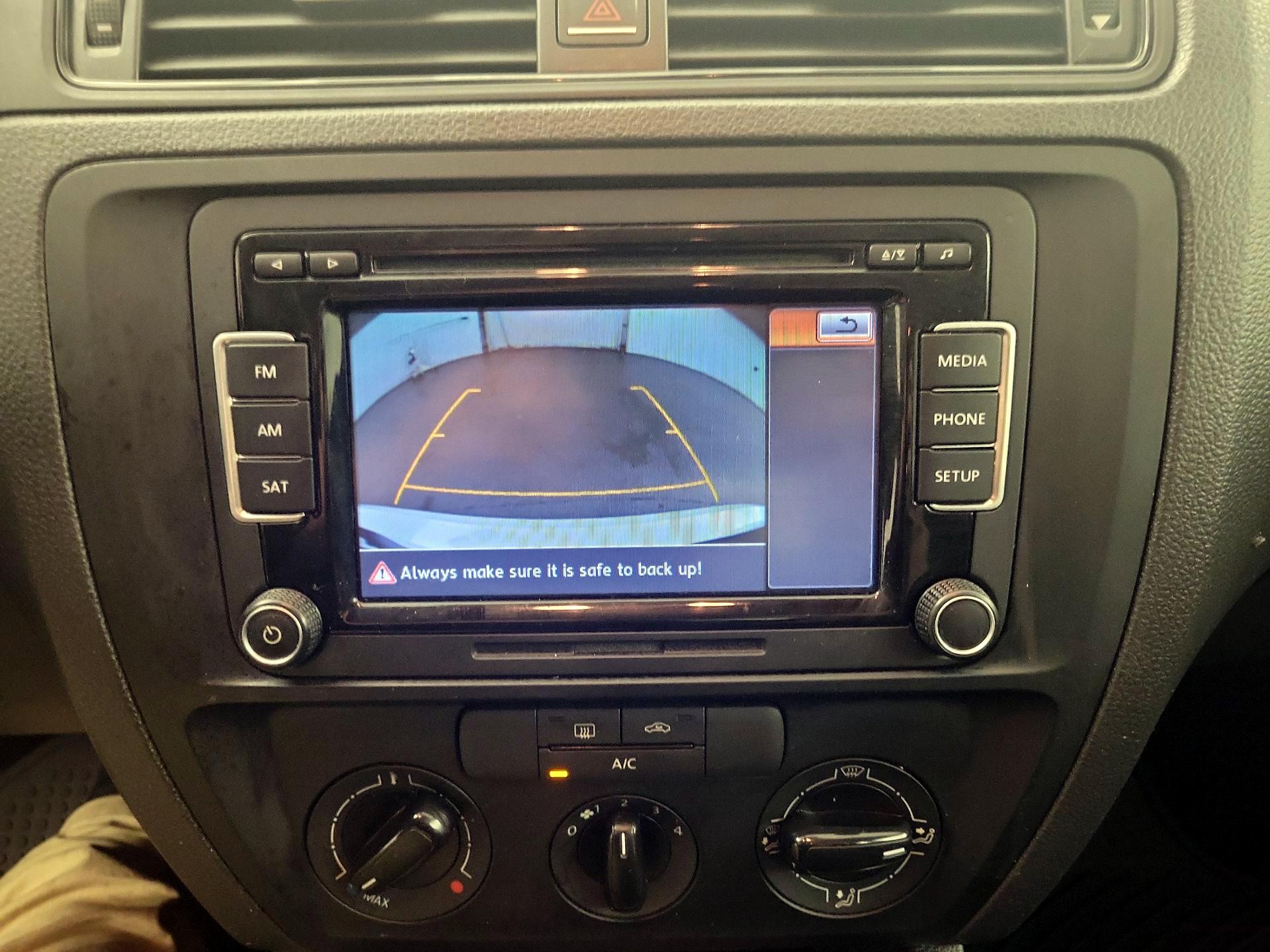 Thumbnail: 2015 Volkswagen Jetta - 14
