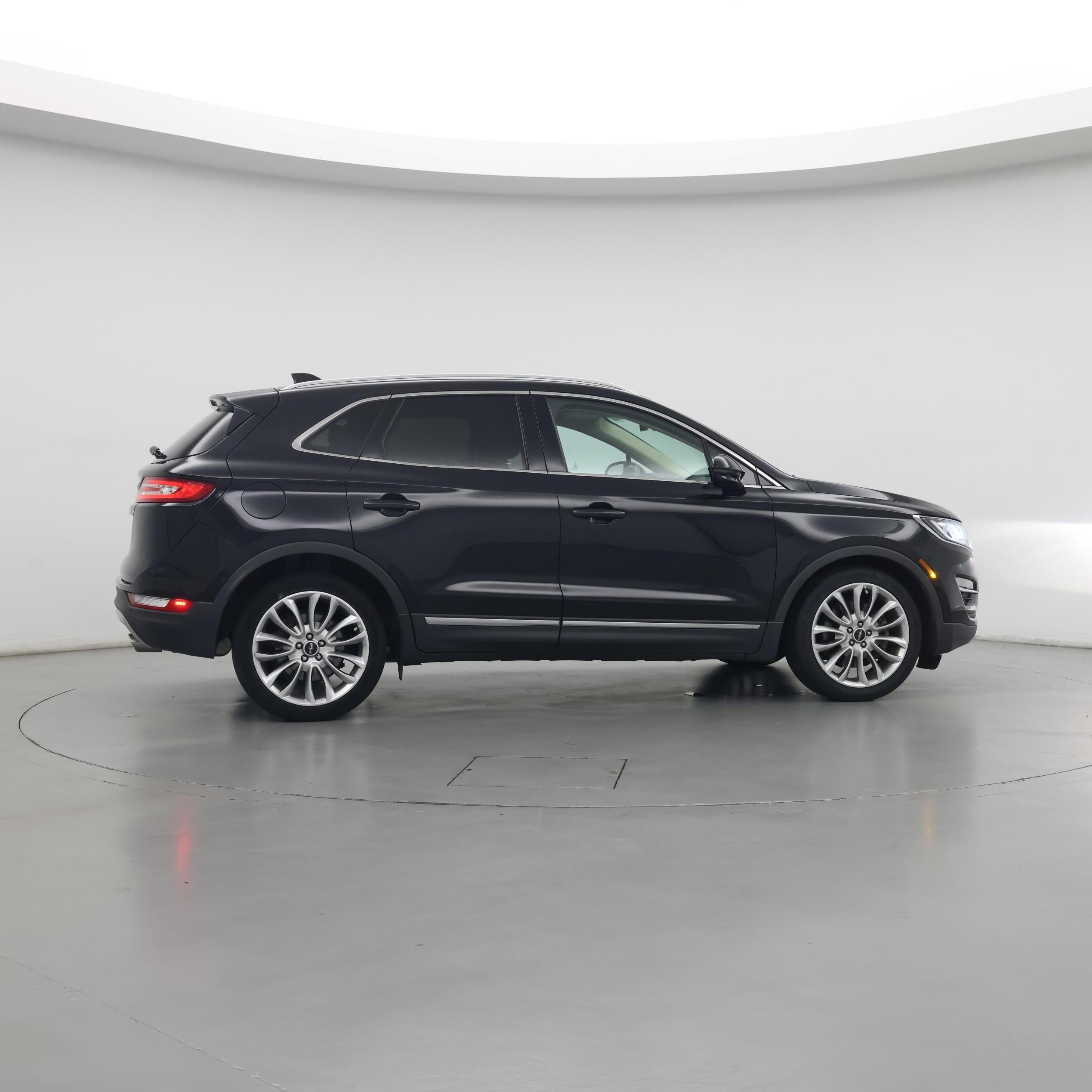 Thumbnail: 2015 Lincoln MKC - 7