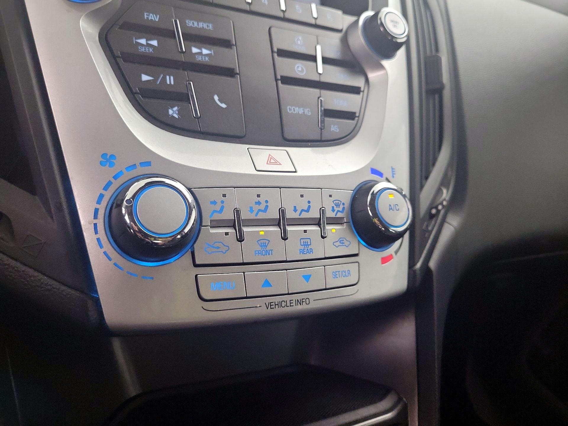 Thumbnail: 2016 Chevrolet Equinox - 16