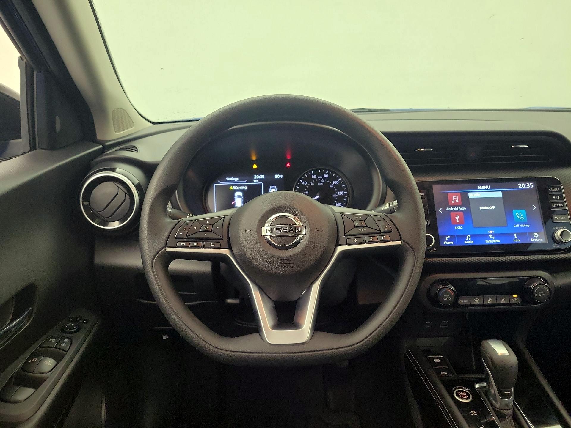 Thumbnail: 2021 Nissan Kicks - 10