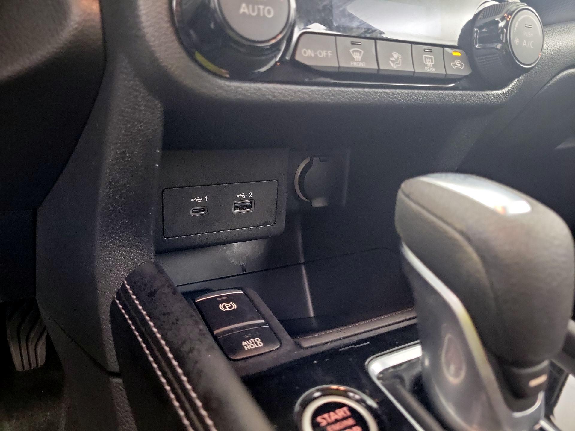 Thumbnail: 2021 Nissan Kicks - 17