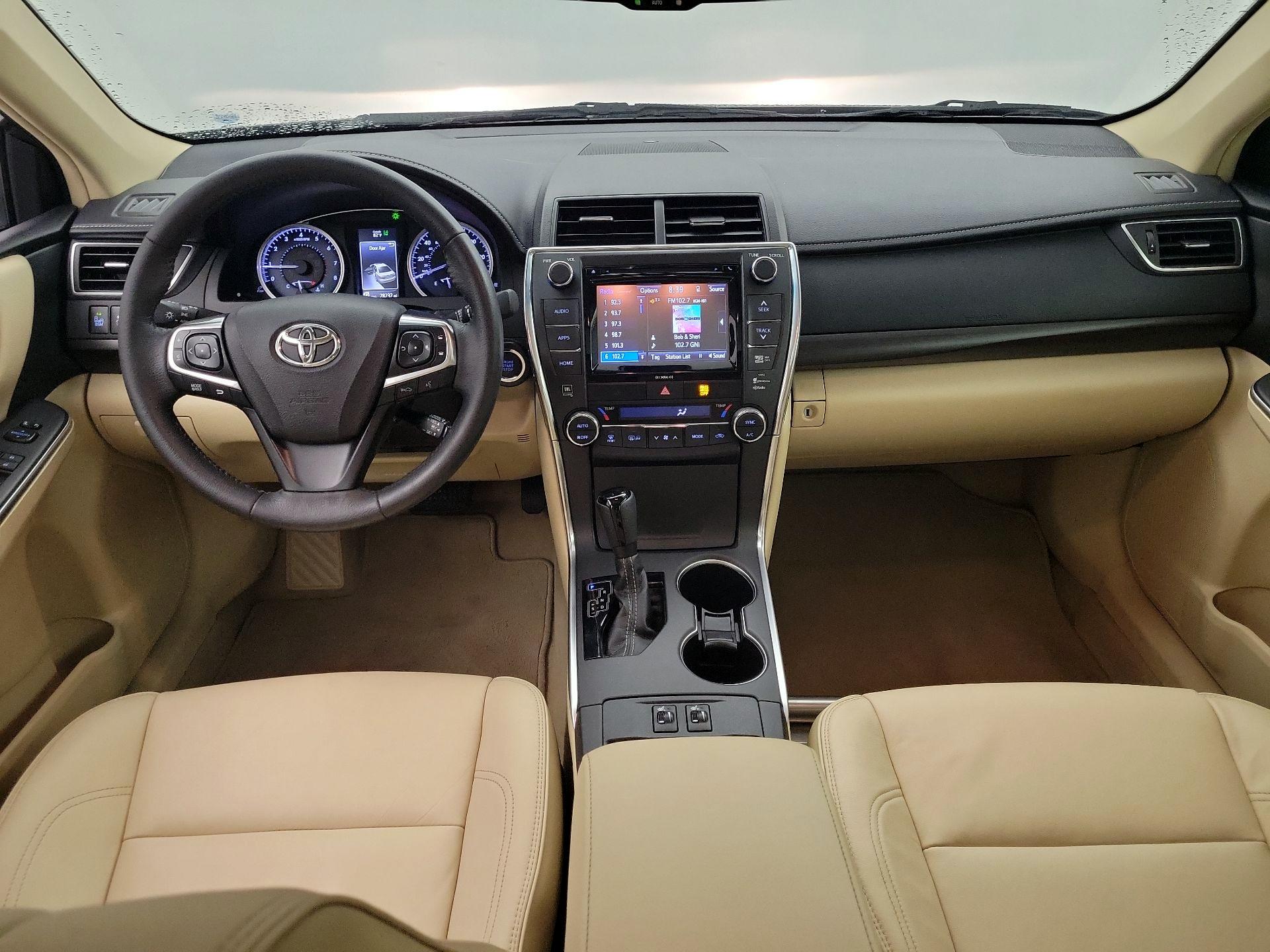 Thumbnail: 2017 Toyota Camry - 9