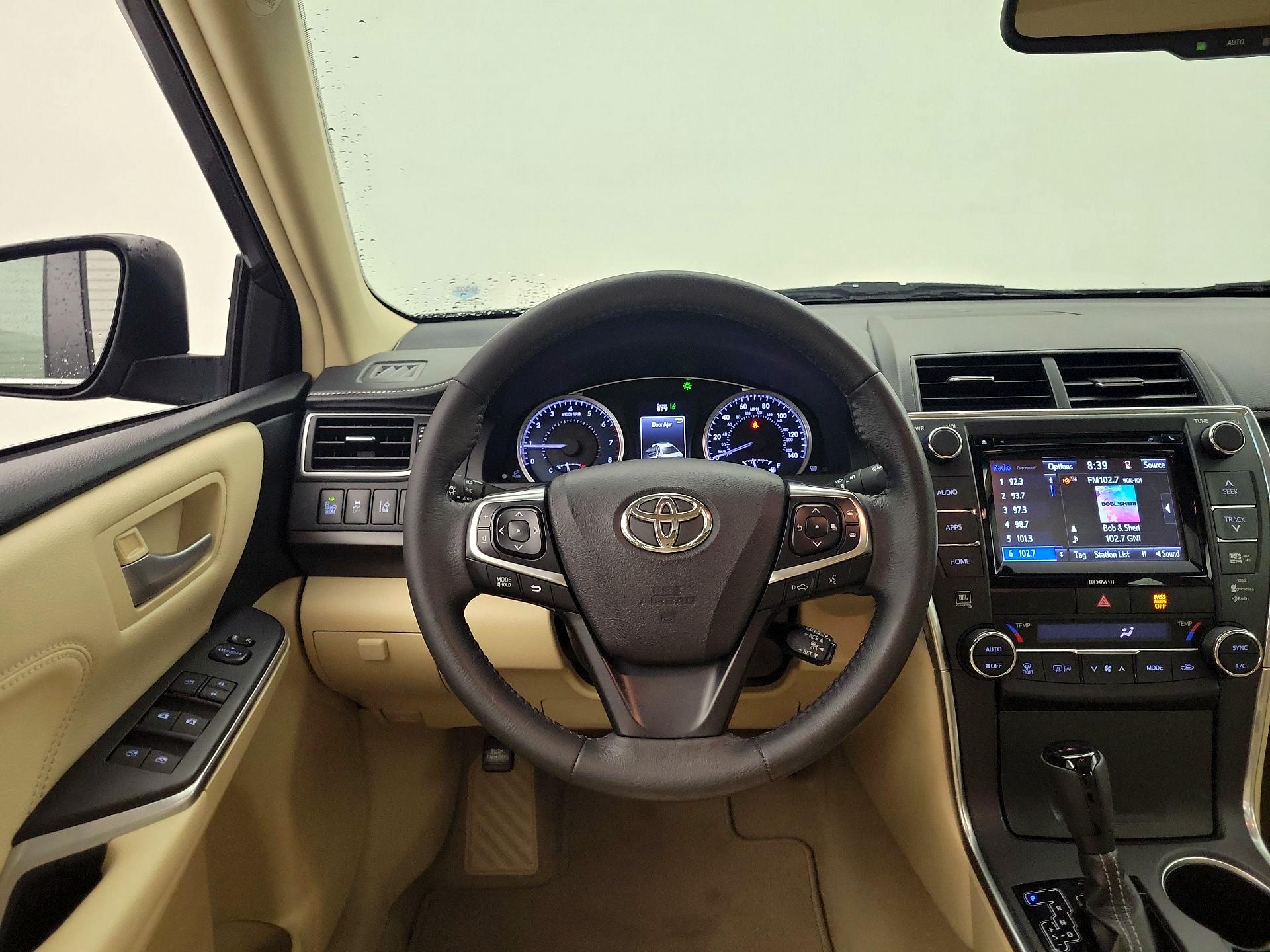 Thumbnail: 2017 Toyota Camry - 10