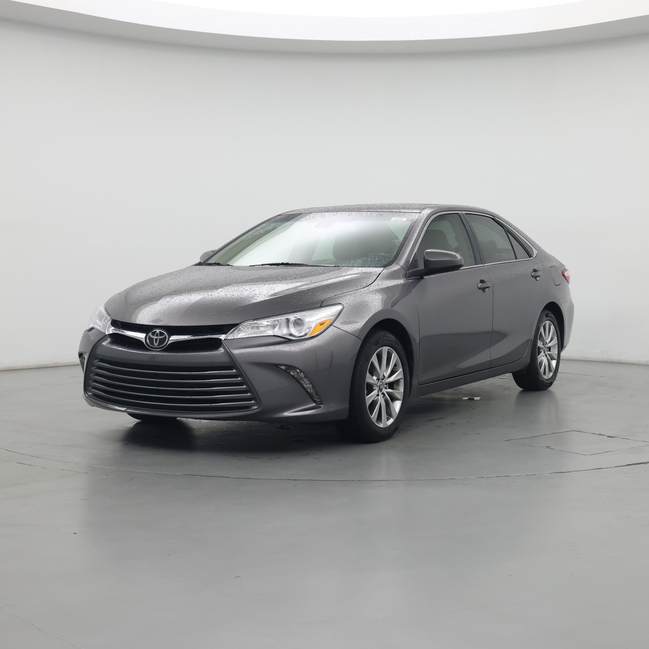 Thumbnail: 2017 Toyota Camry - 4