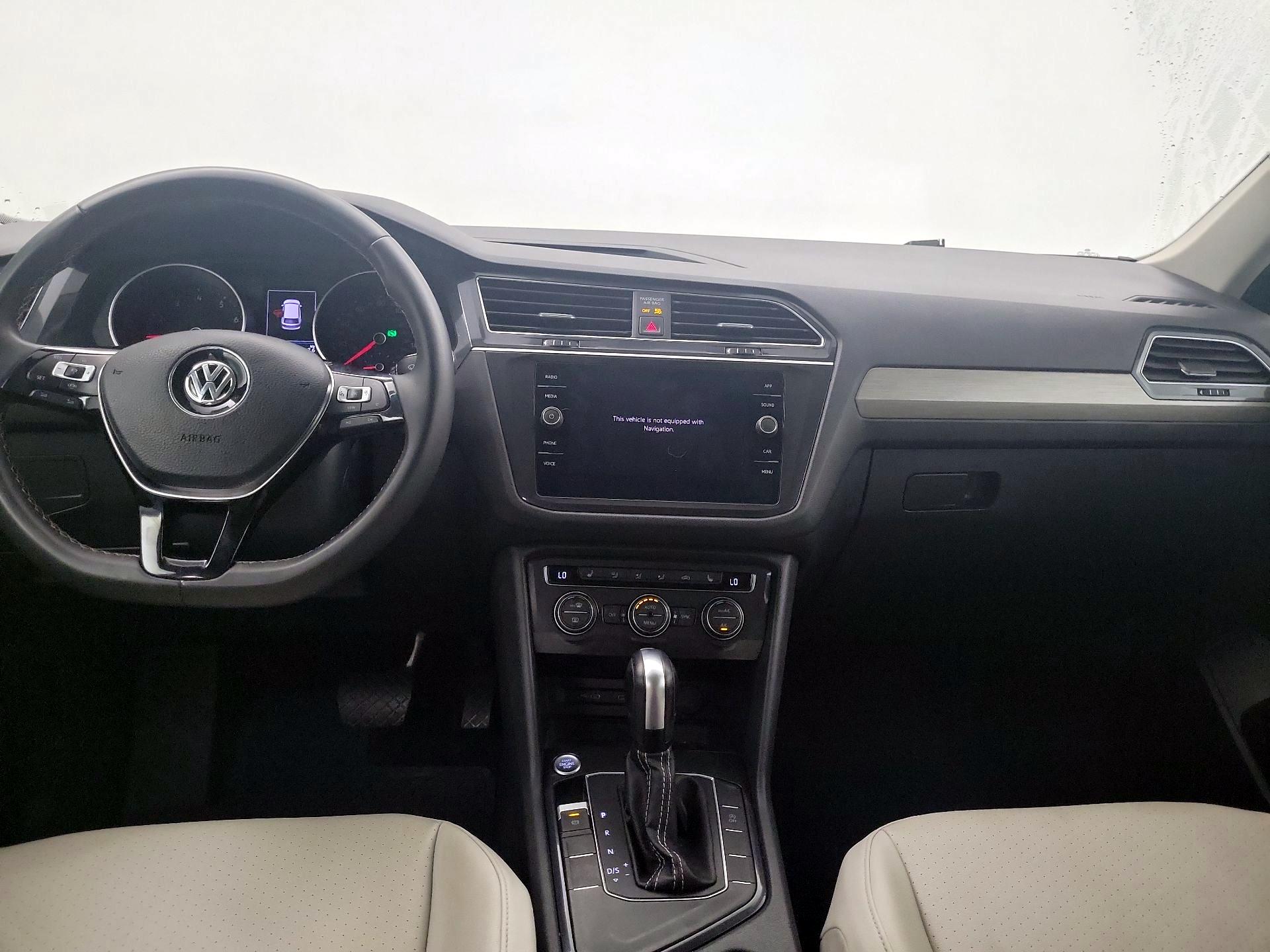 Thumbnail: 2021 Volkswagen Tiguan - 9