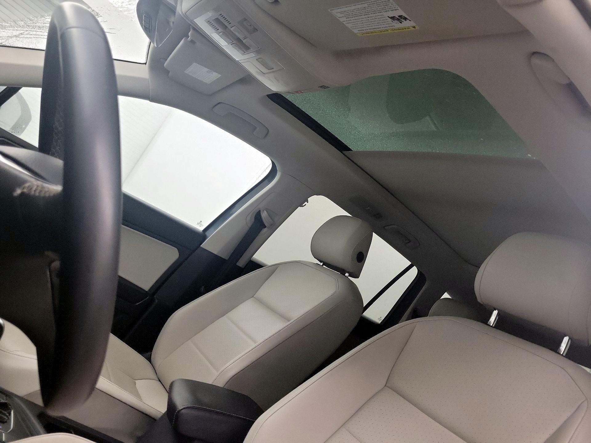 Thumbnail: 2021 Volkswagen Tiguan - 19