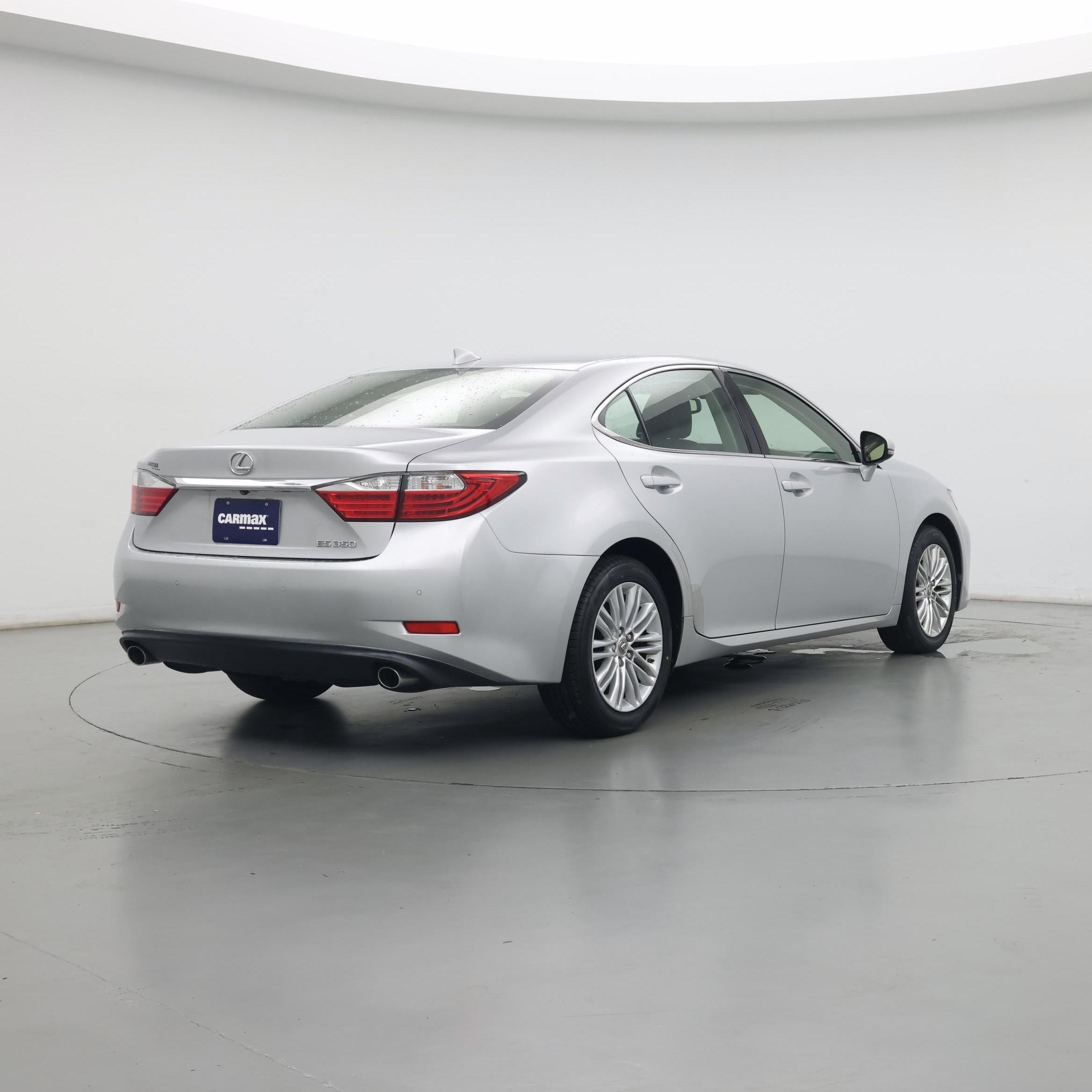 Thumbnail: 2015 Lexus ES - 8