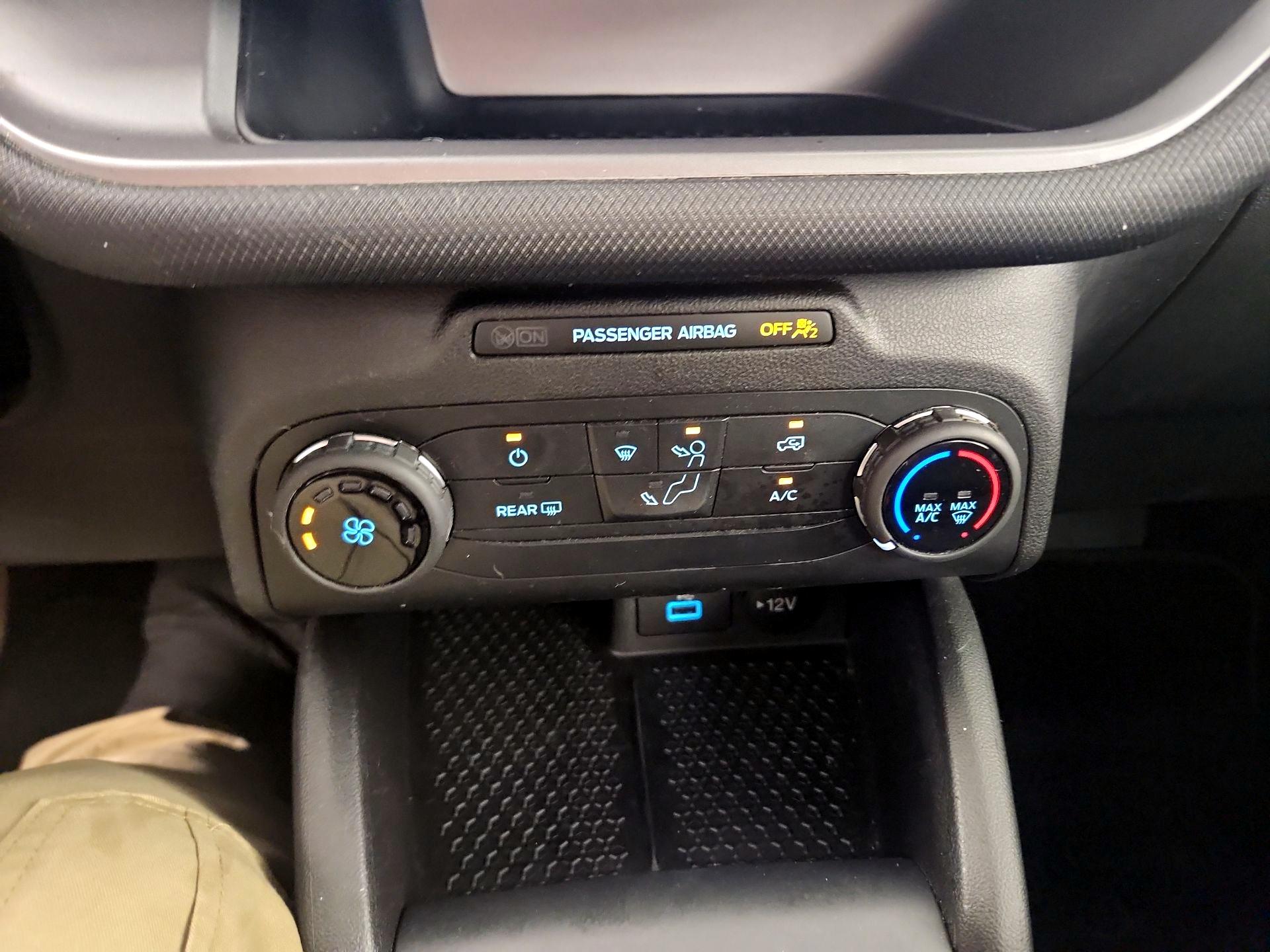 Thumbnail: 2021 Ford Bronco Sport - 16