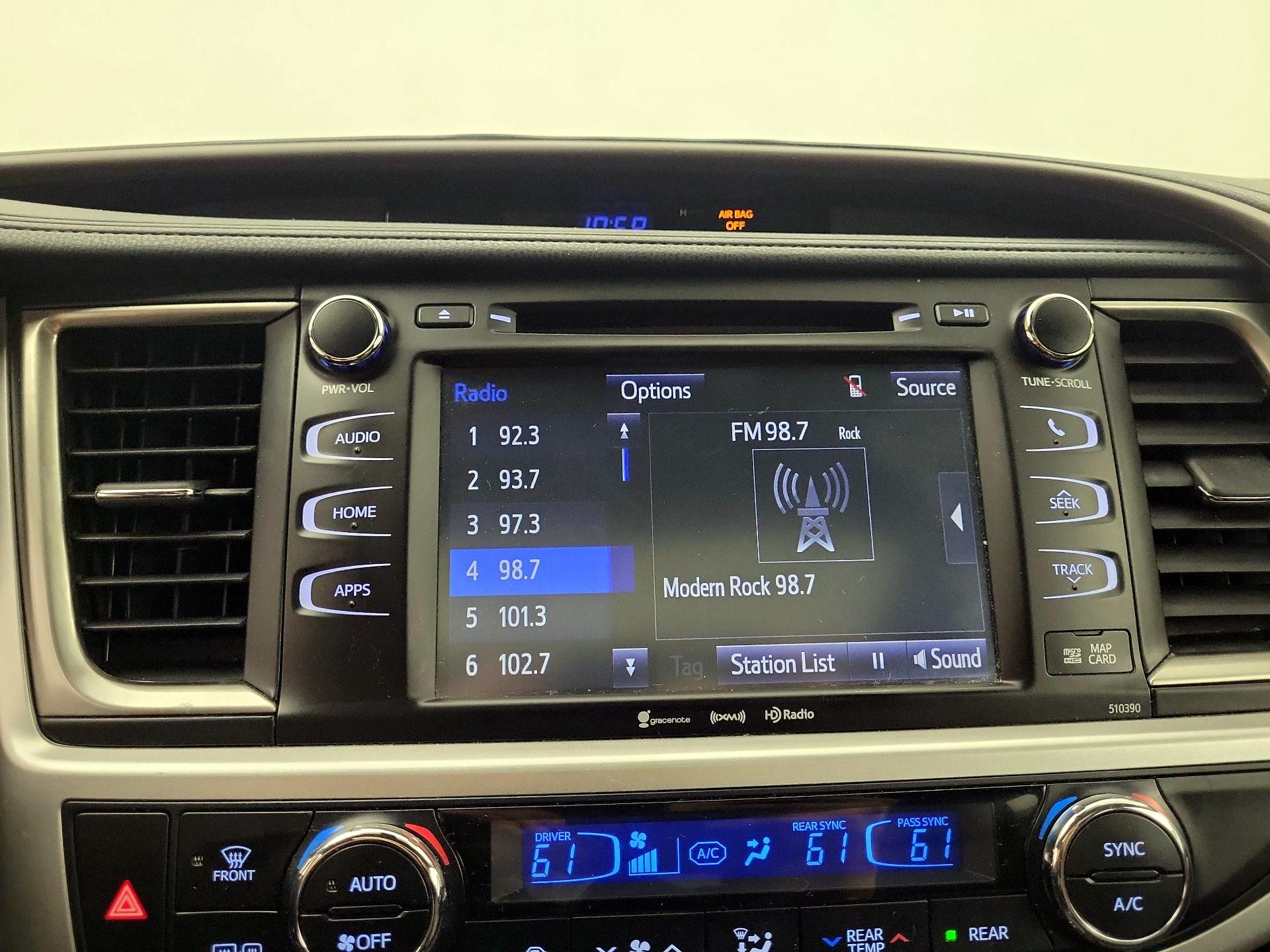 Thumbnail: 2019 Toyota Highlander - 15