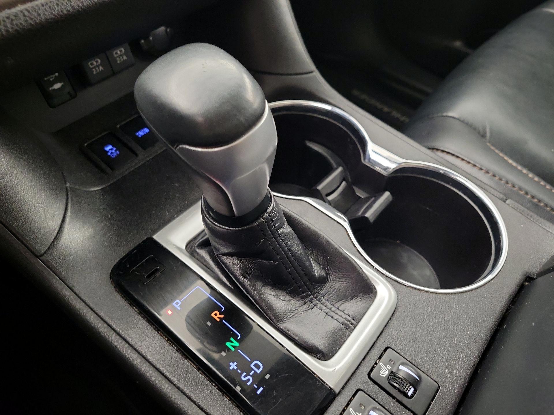 Thumbnail: 2019 Toyota Highlander - 17