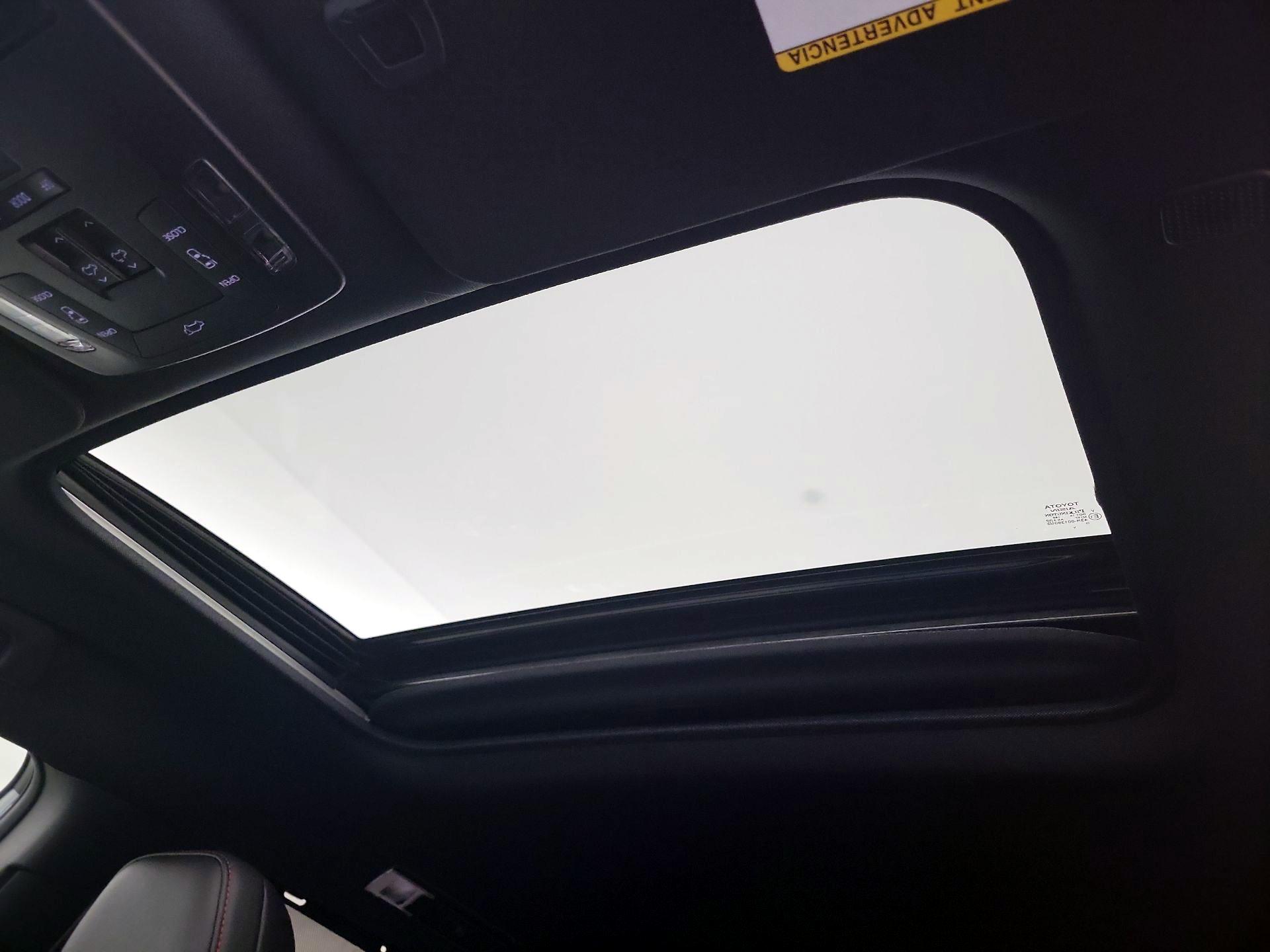 Thumbnail: 2025 Toyota Sienna - 19