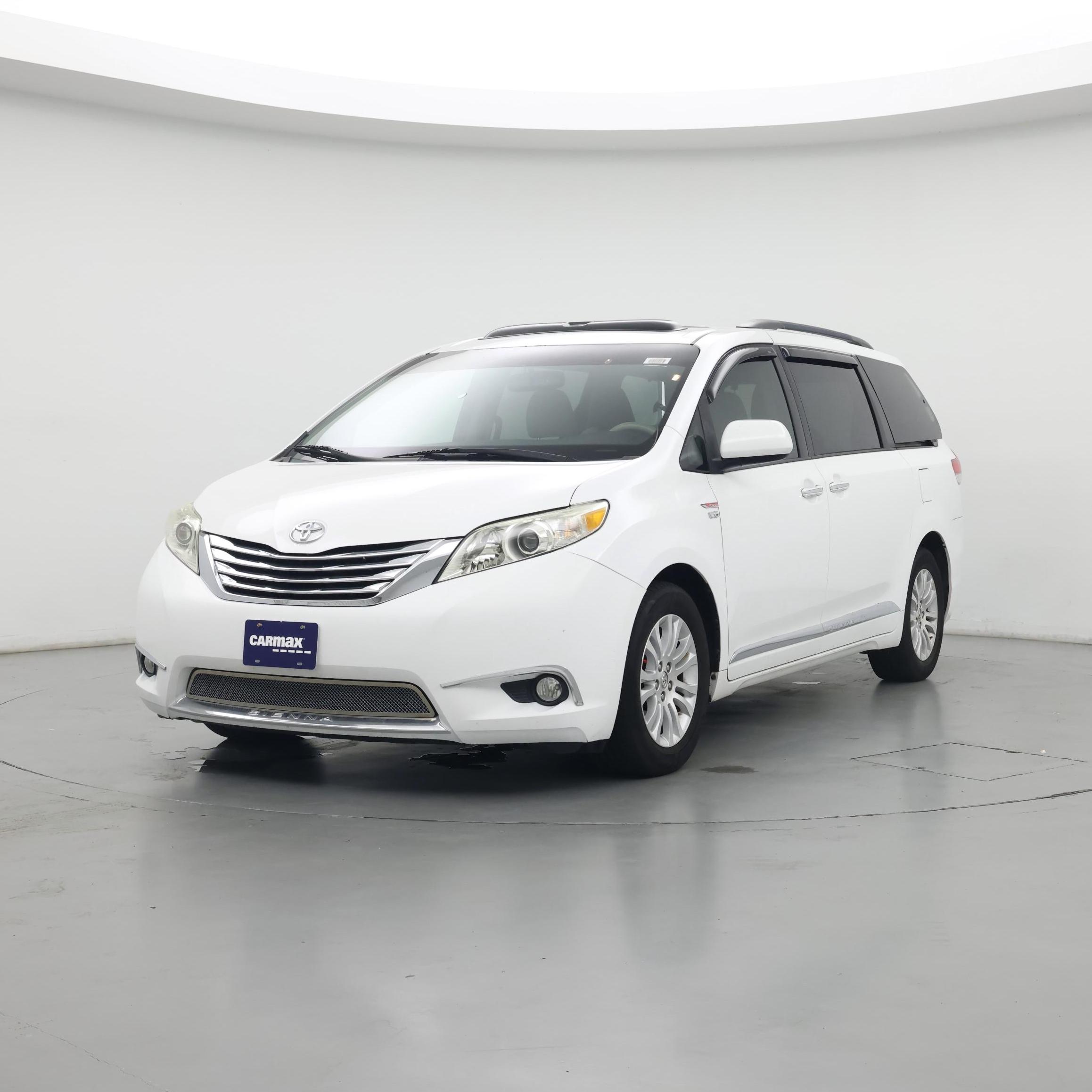 Thumbnail: 2014 Toyota Sienna - 4