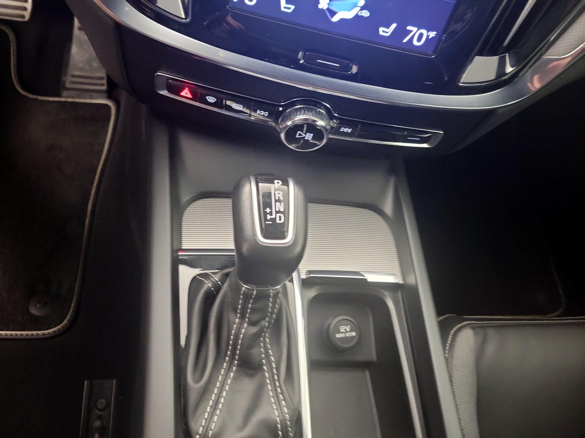 Thumbnail: 2020 Volvo S60 - 18