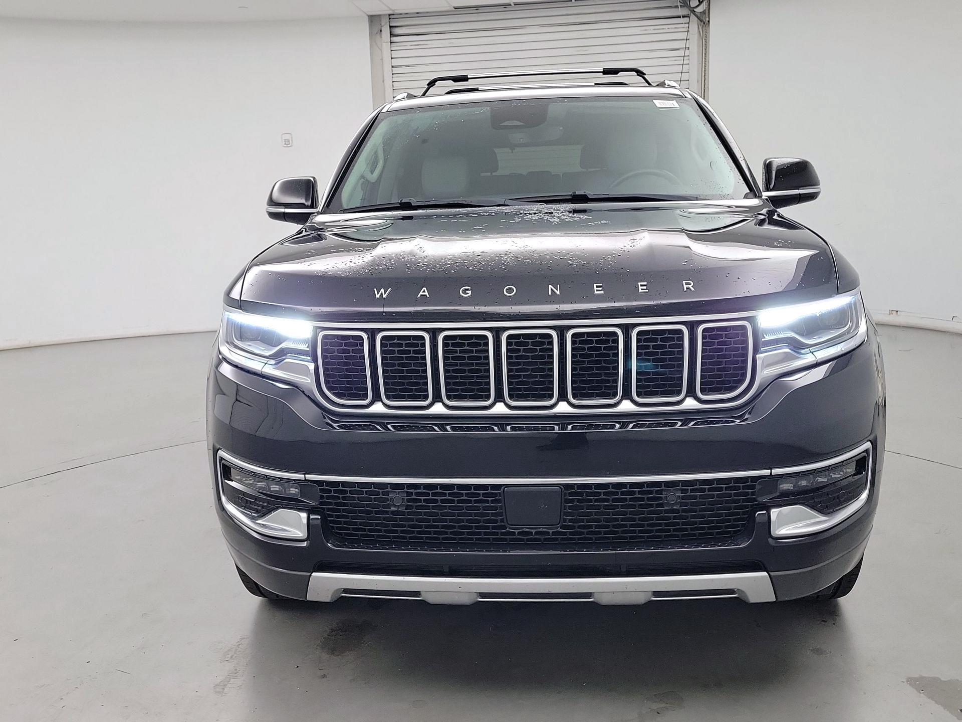 Thumbnail: 2022 Jeep Wagoneer - 2