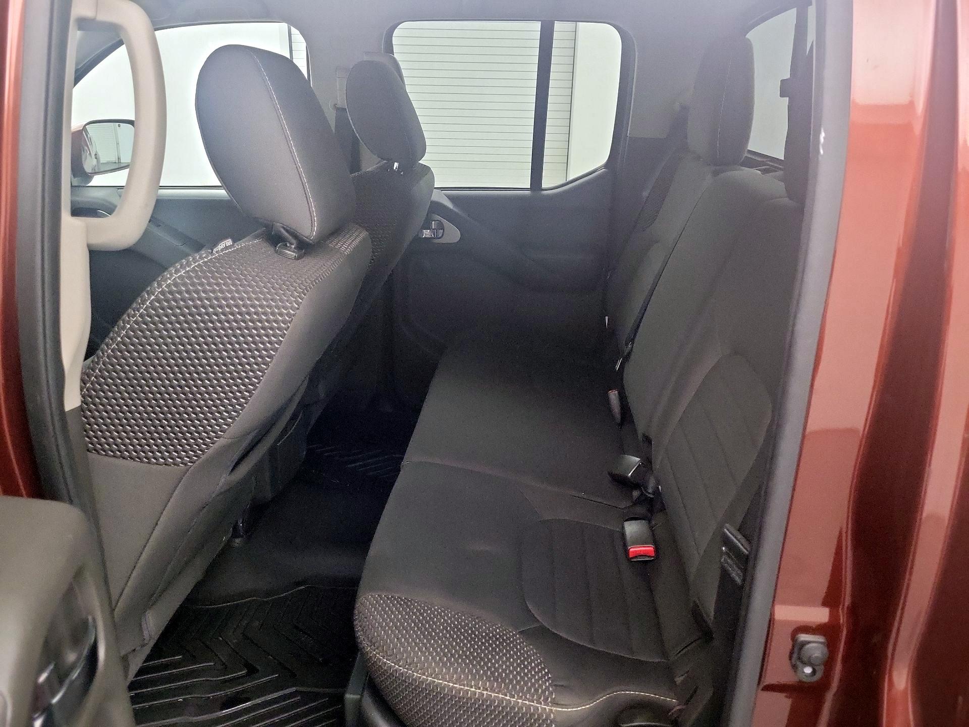 Thumbnail: 2016 Nissan Frontier - 18