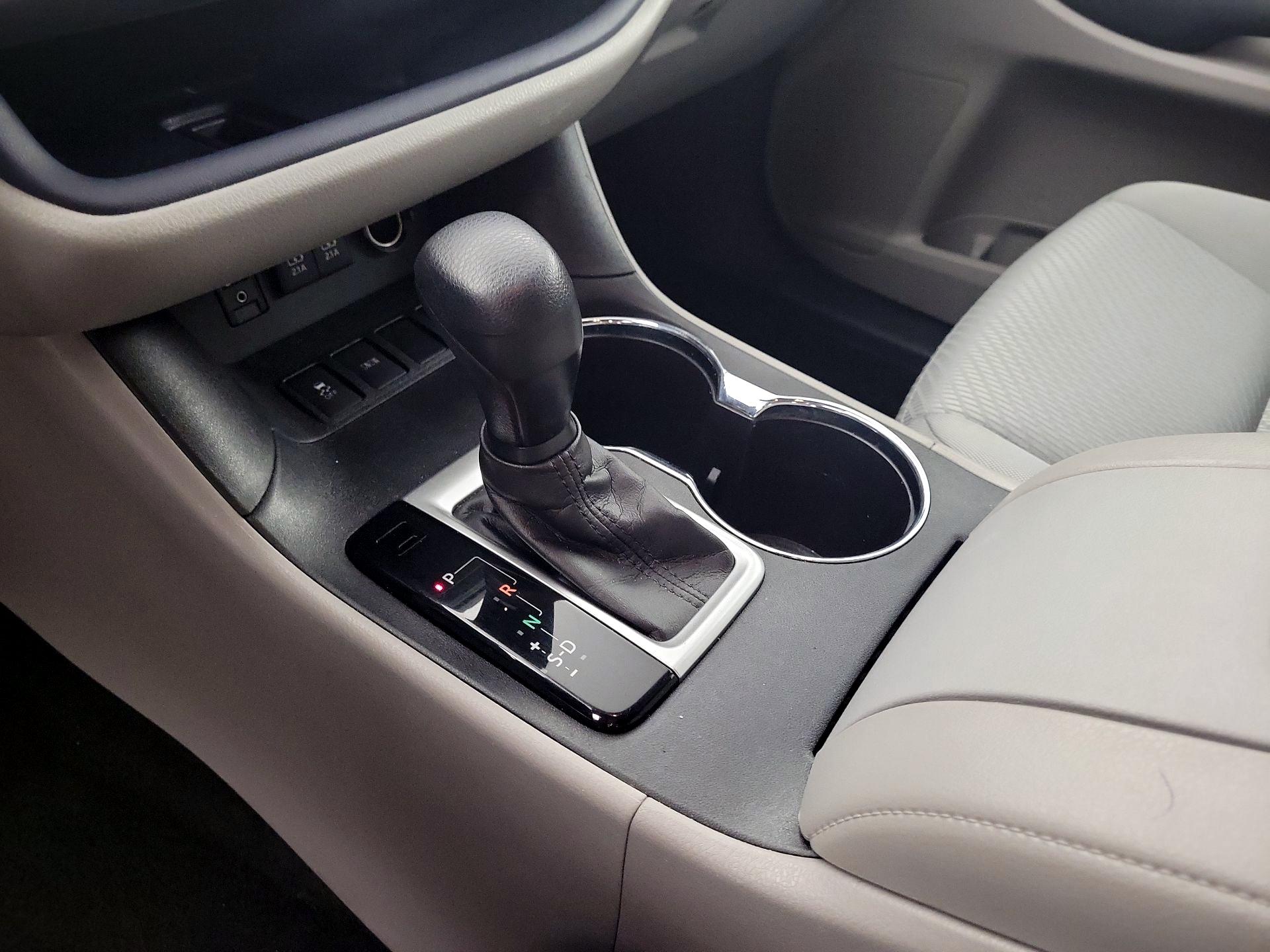 Thumbnail: 2017 Toyota Highlander - 16