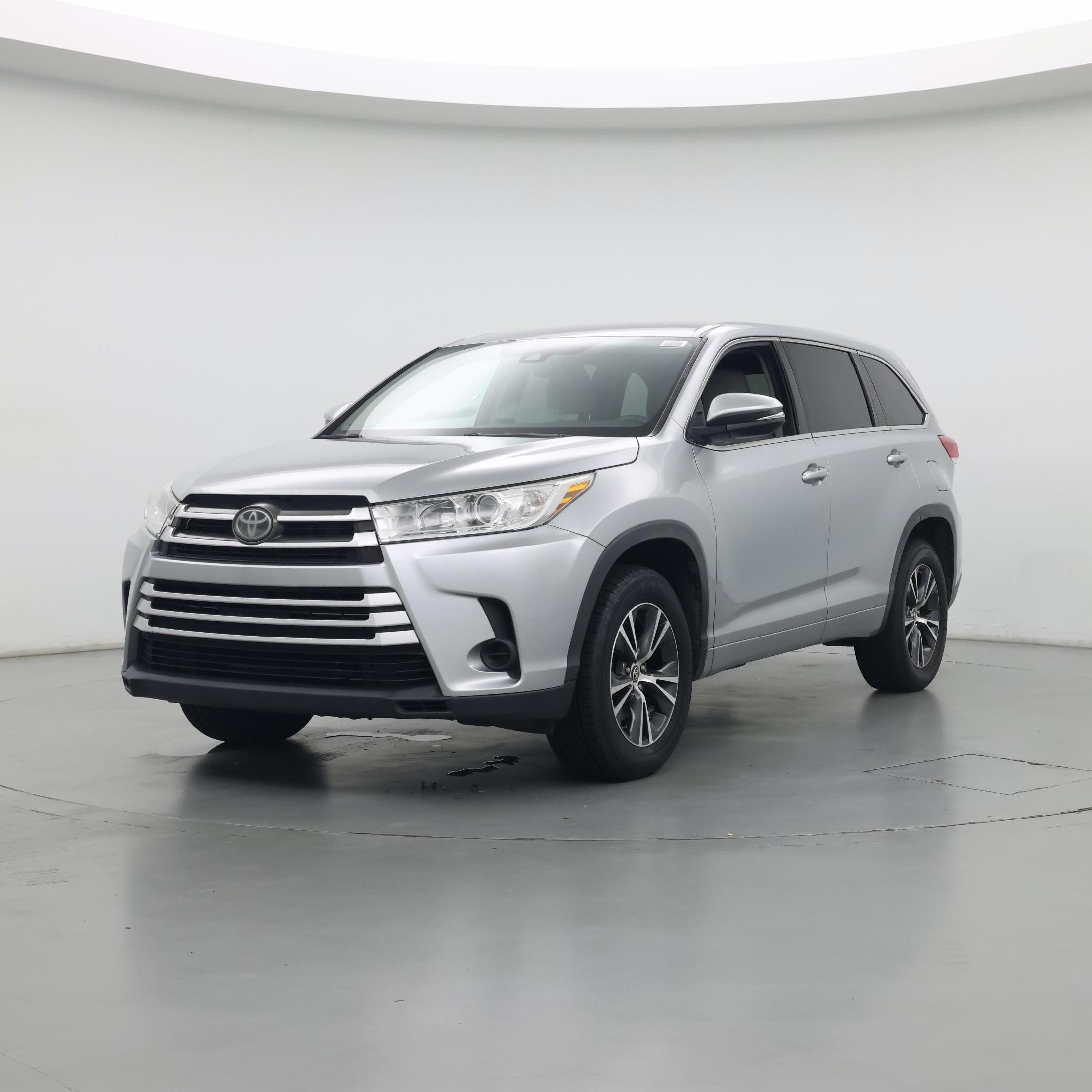 Thumbnail: 2017 Toyota Highlander - 4