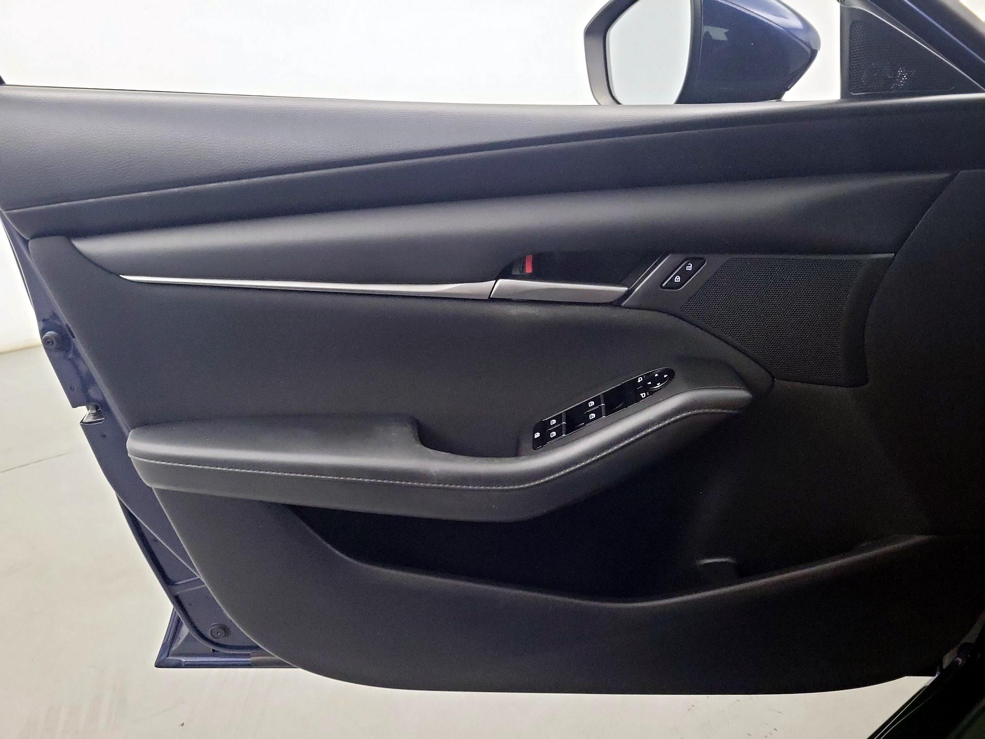 Thumbnail: 2021 Mazda Mazda3 - 12