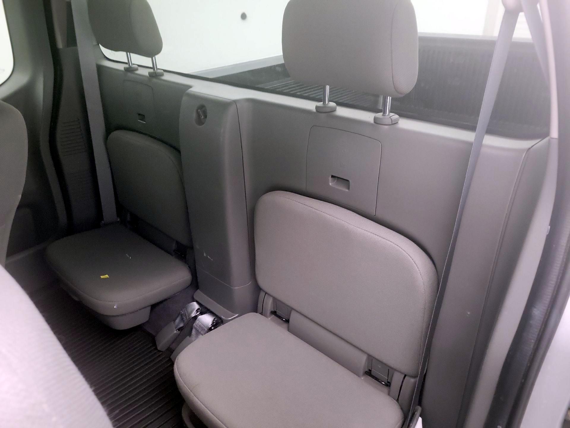 Thumbnail: 2019 Nissan Frontier - 18