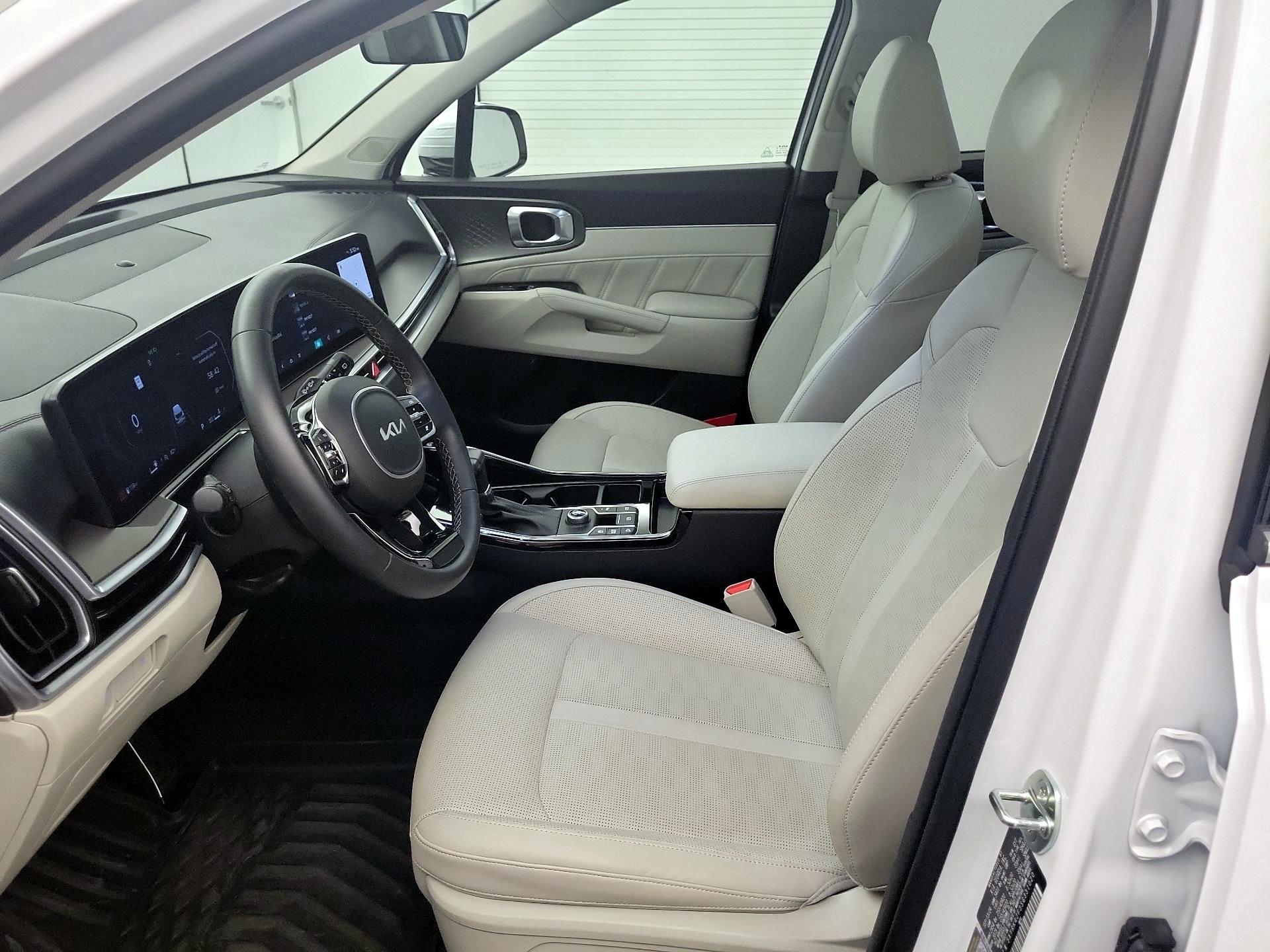 Thumbnail: 2025 Kia Sorento - 11