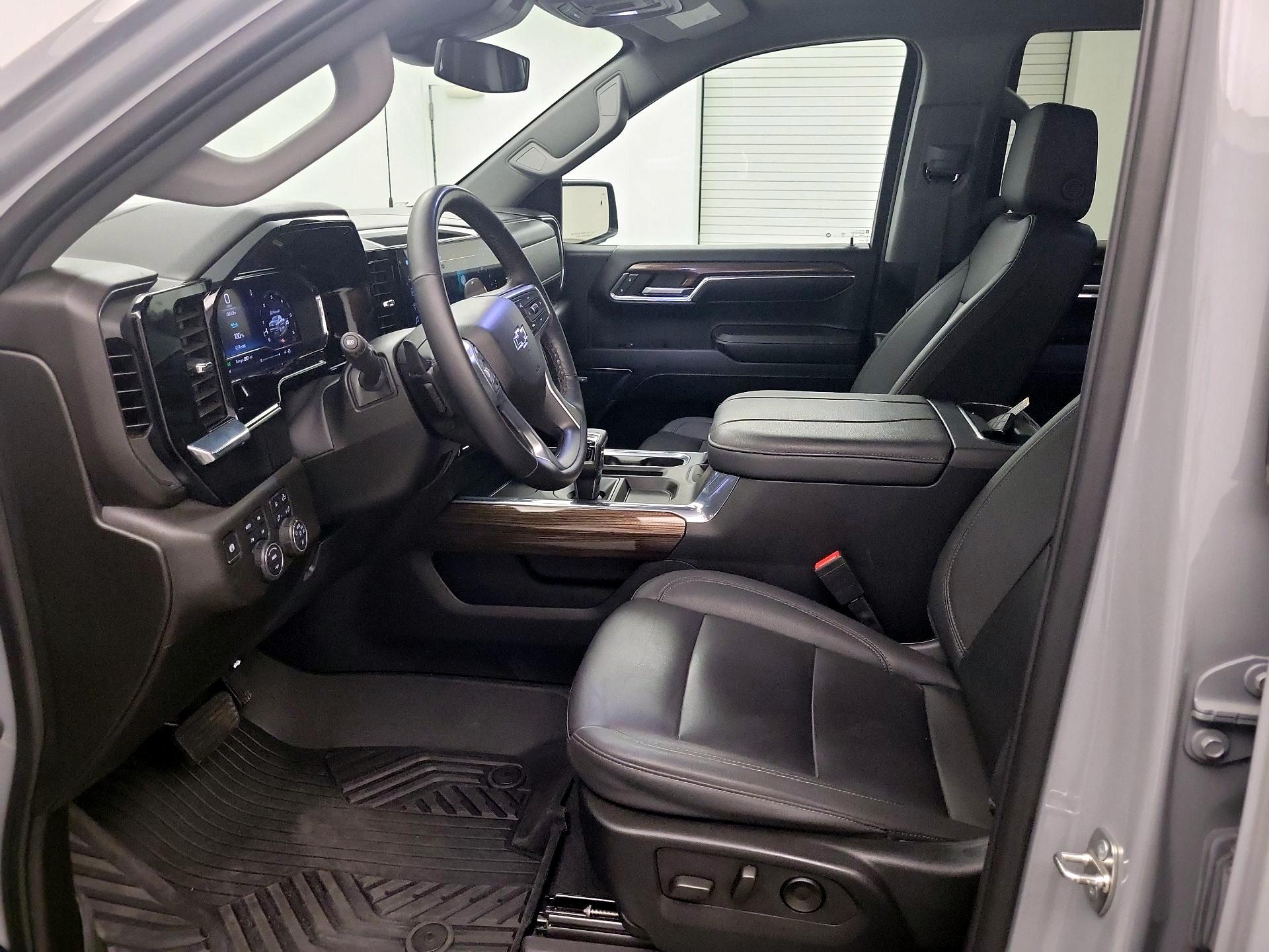 Thumbnail: 2024 Chevrolet Silverado 1500 - 11