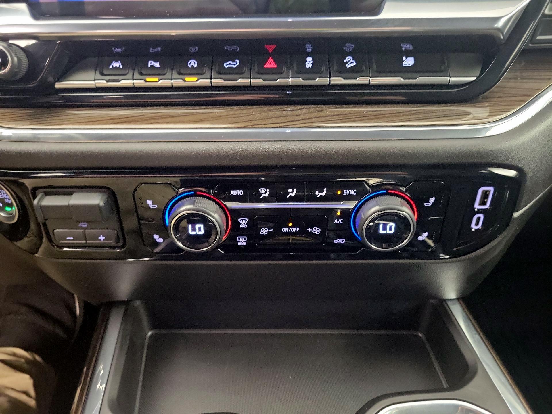 Thumbnail: 2024 Chevrolet Silverado 1500 - 17