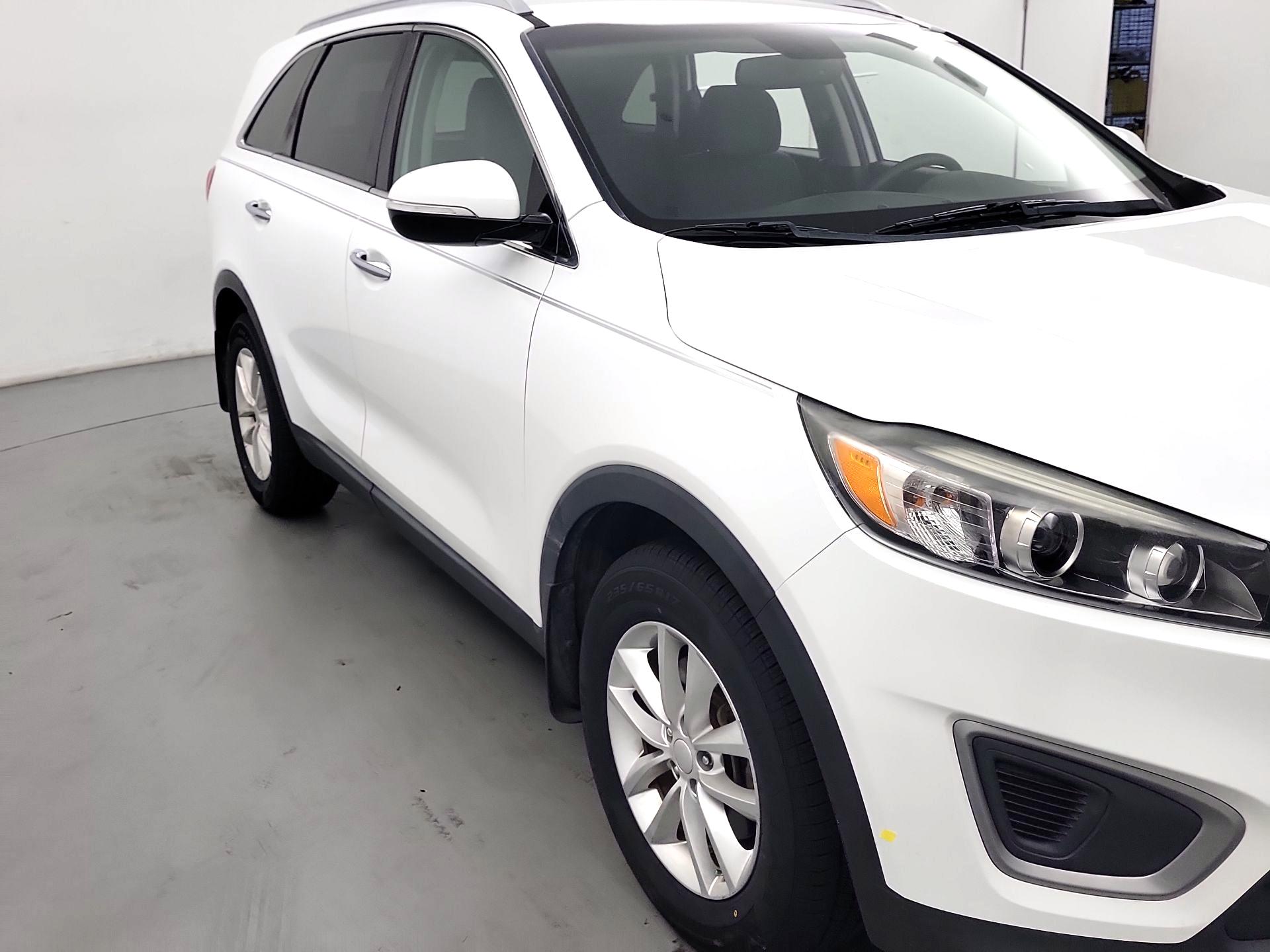 Thumbnail: 2017 Kia Sorento - 1