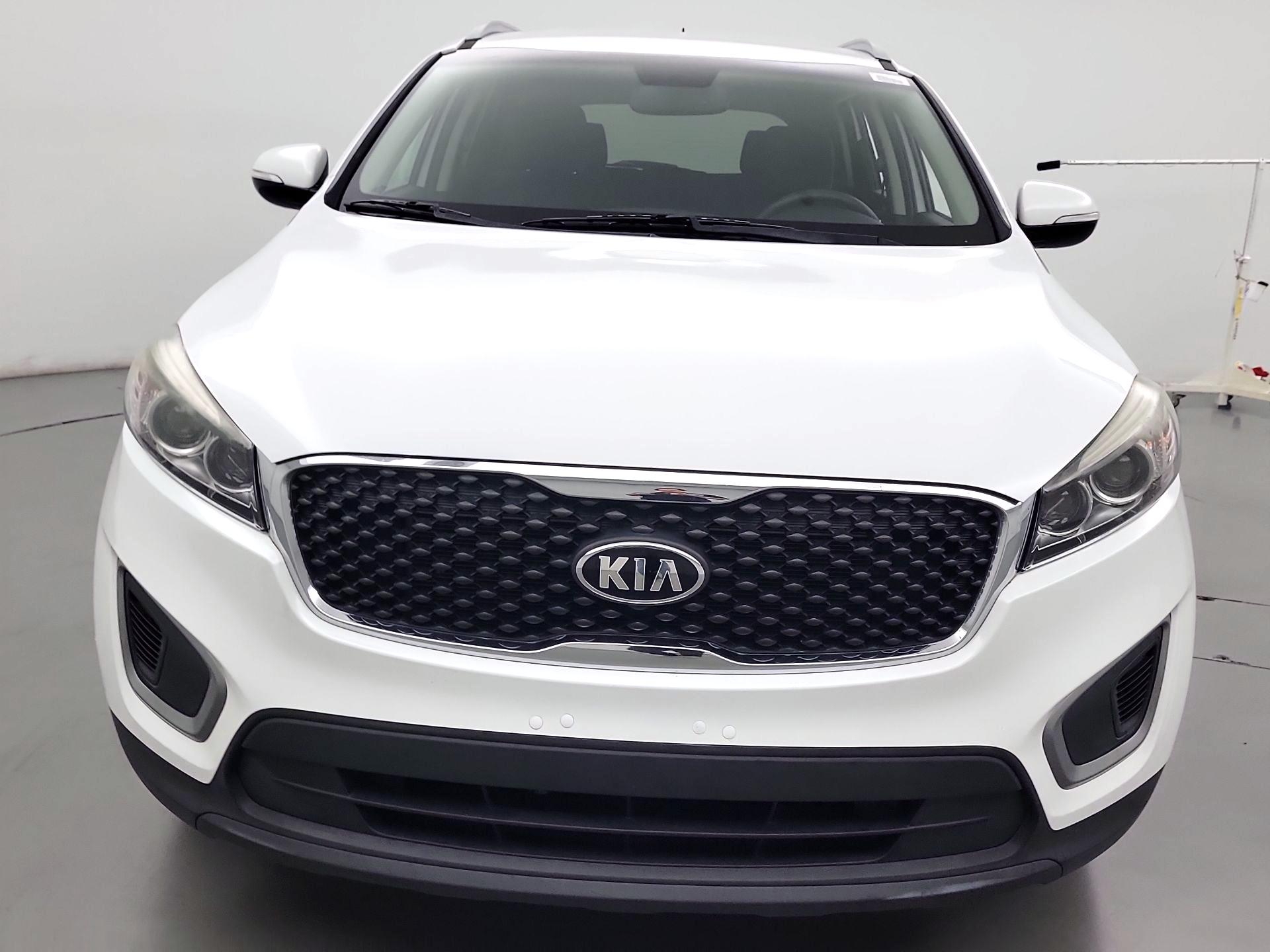 Thumbnail: 2017 Kia Sorento - 2