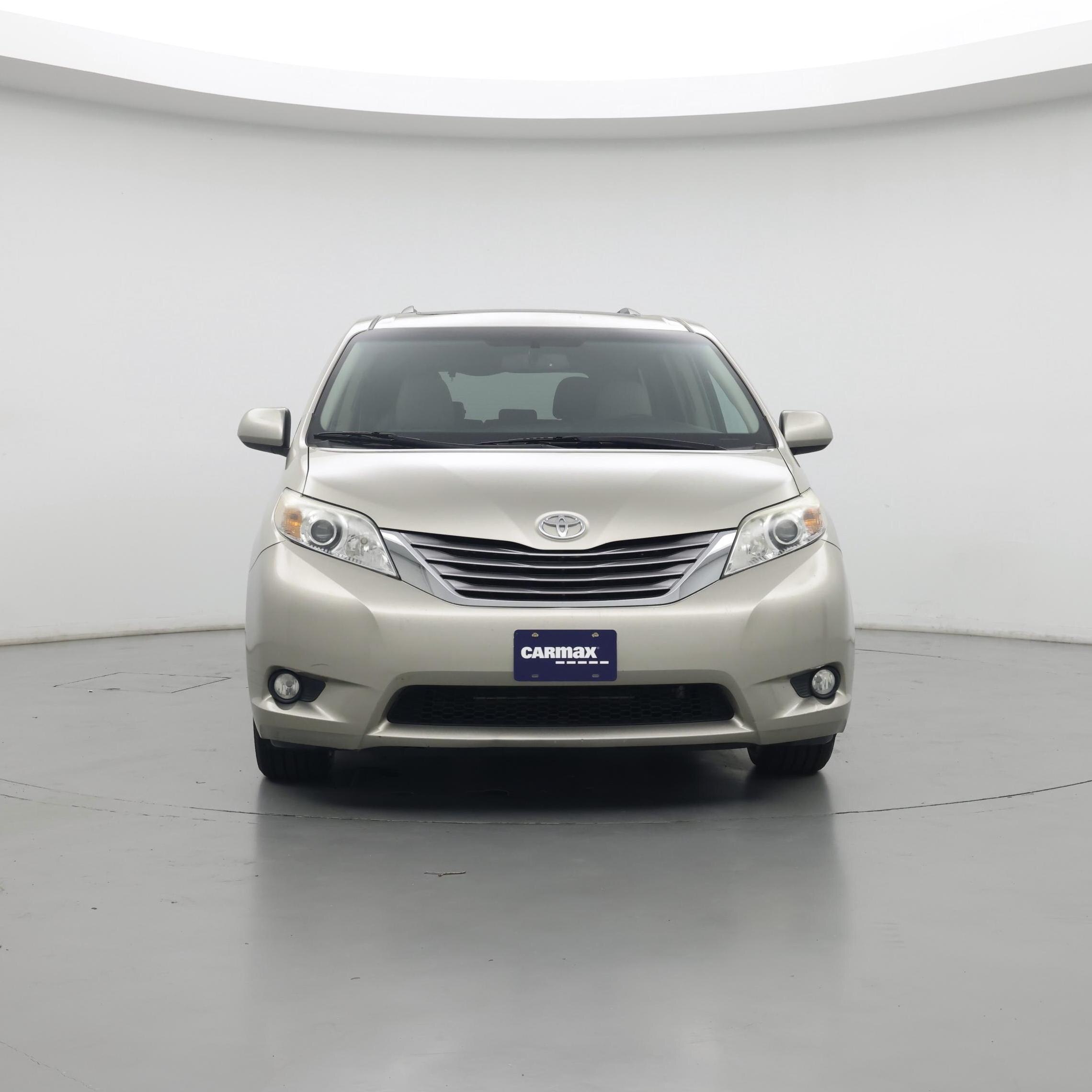 Thumbnail: 2016 Toyota Sienna - 5