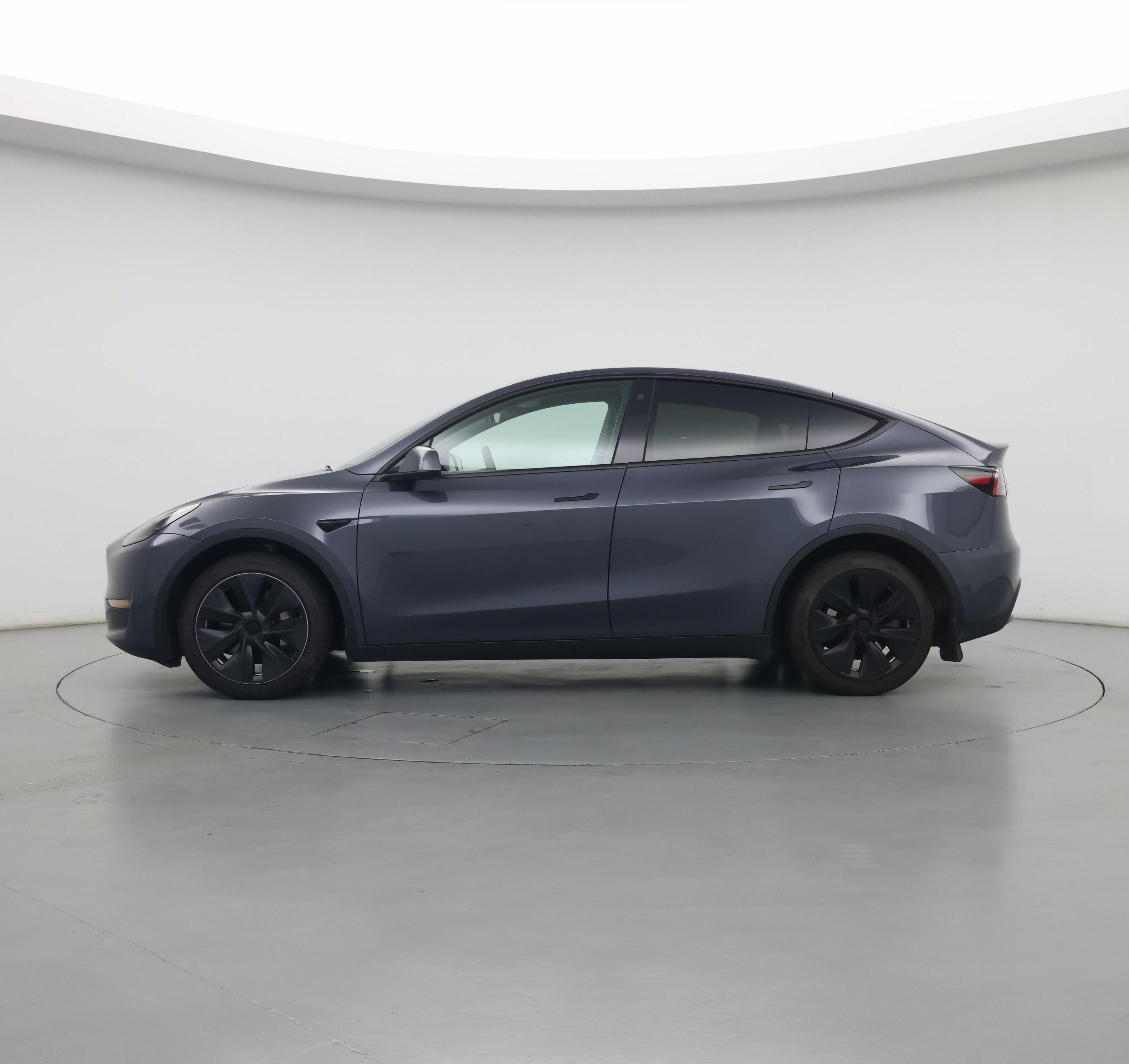 Thumbnail: 2023 Tesla Model Y - 3