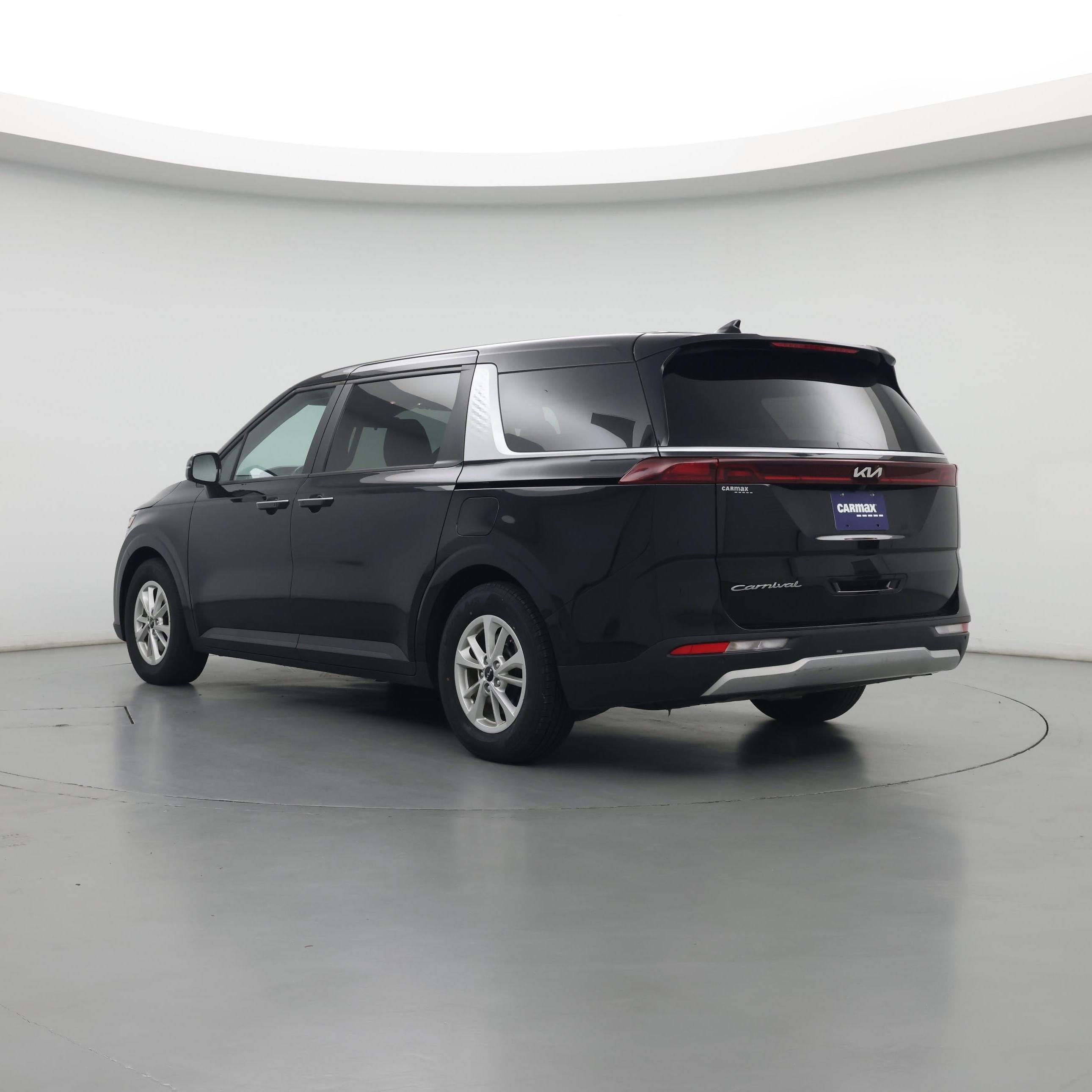 Thumbnail: 2022 Kia Carnival - 2