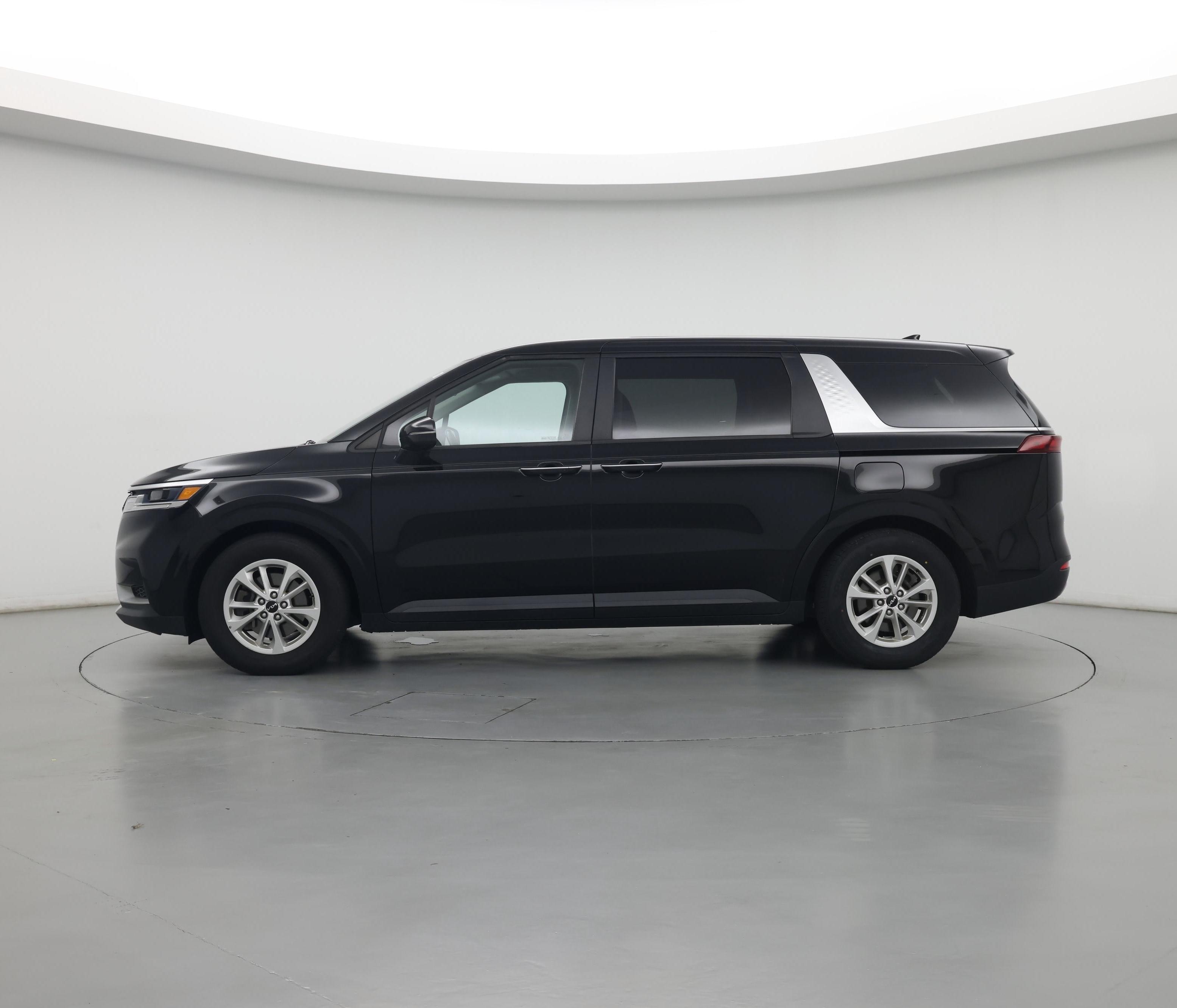 Thumbnail: 2022 Kia Carnival - 3