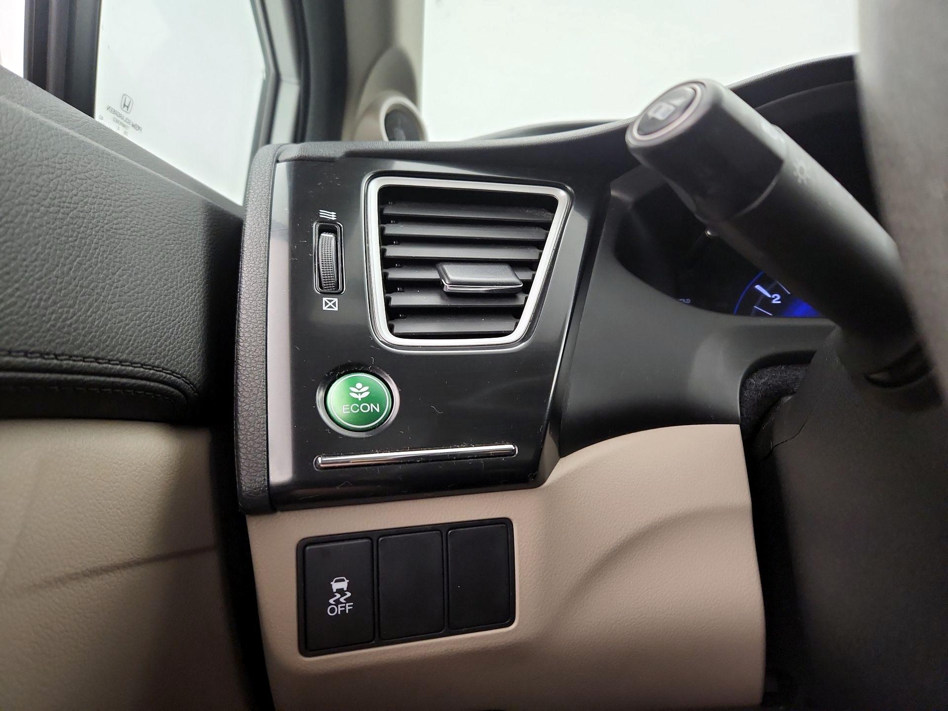 Thumbnail: 2015 Honda Civic - 13