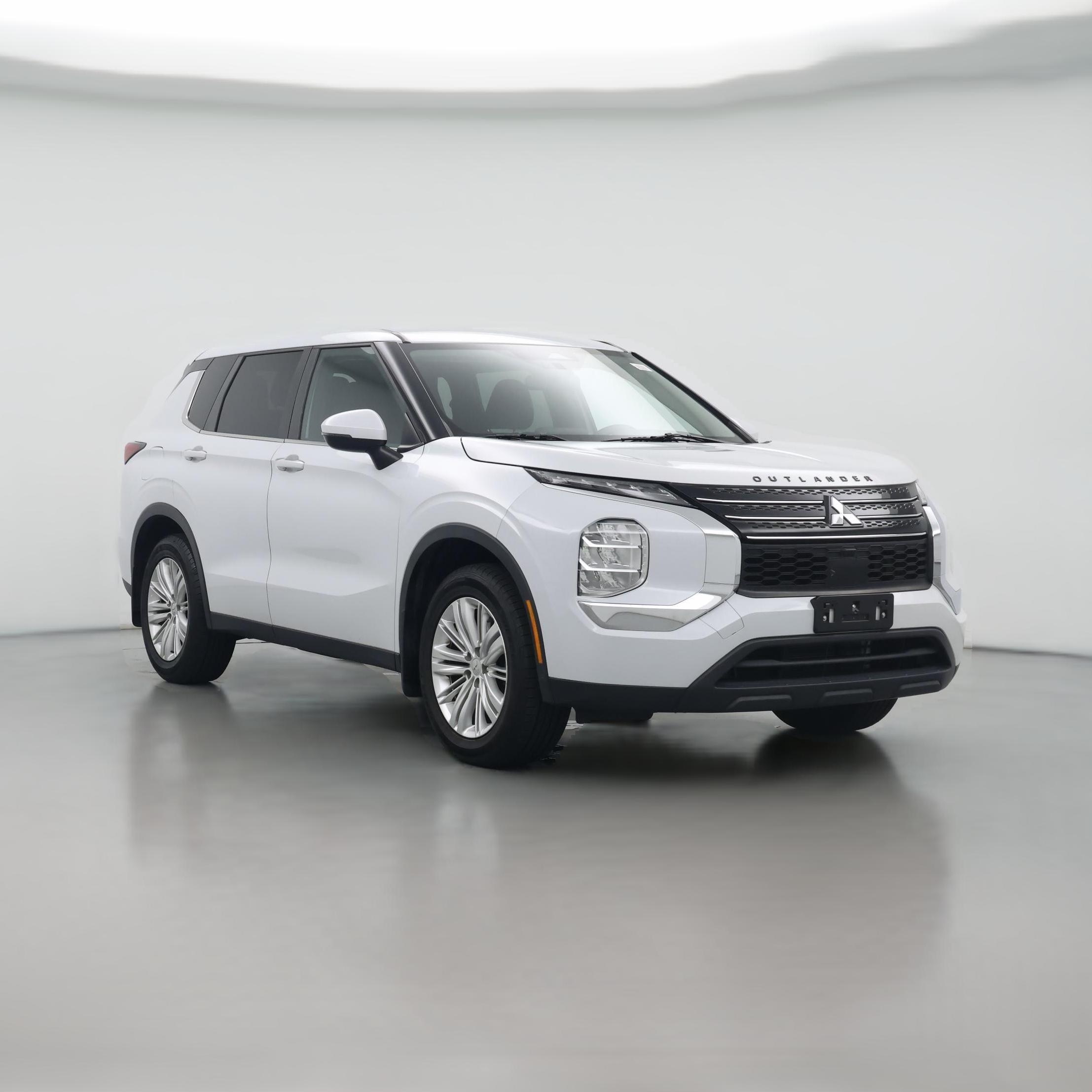Thumbnail: 2022 Mitsubishi Outlander - 1