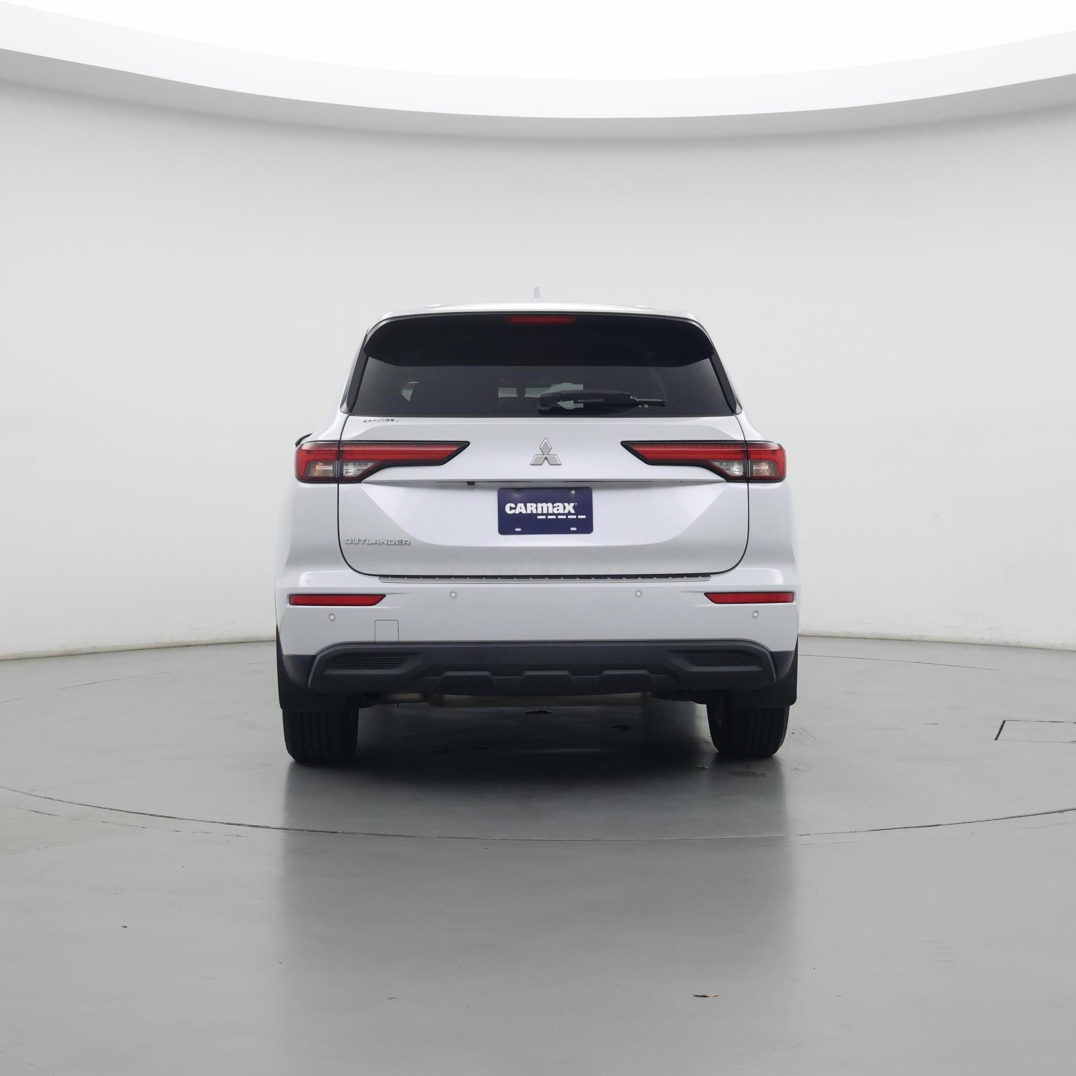 Thumbnail: 2022 Mitsubishi Outlander - 6