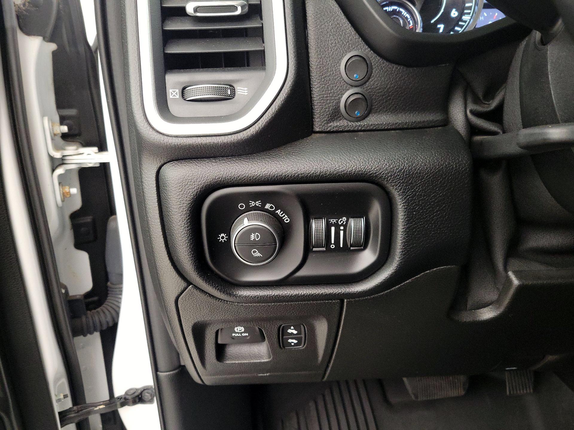 Thumbnail: 2019 RAM 1500 - 13