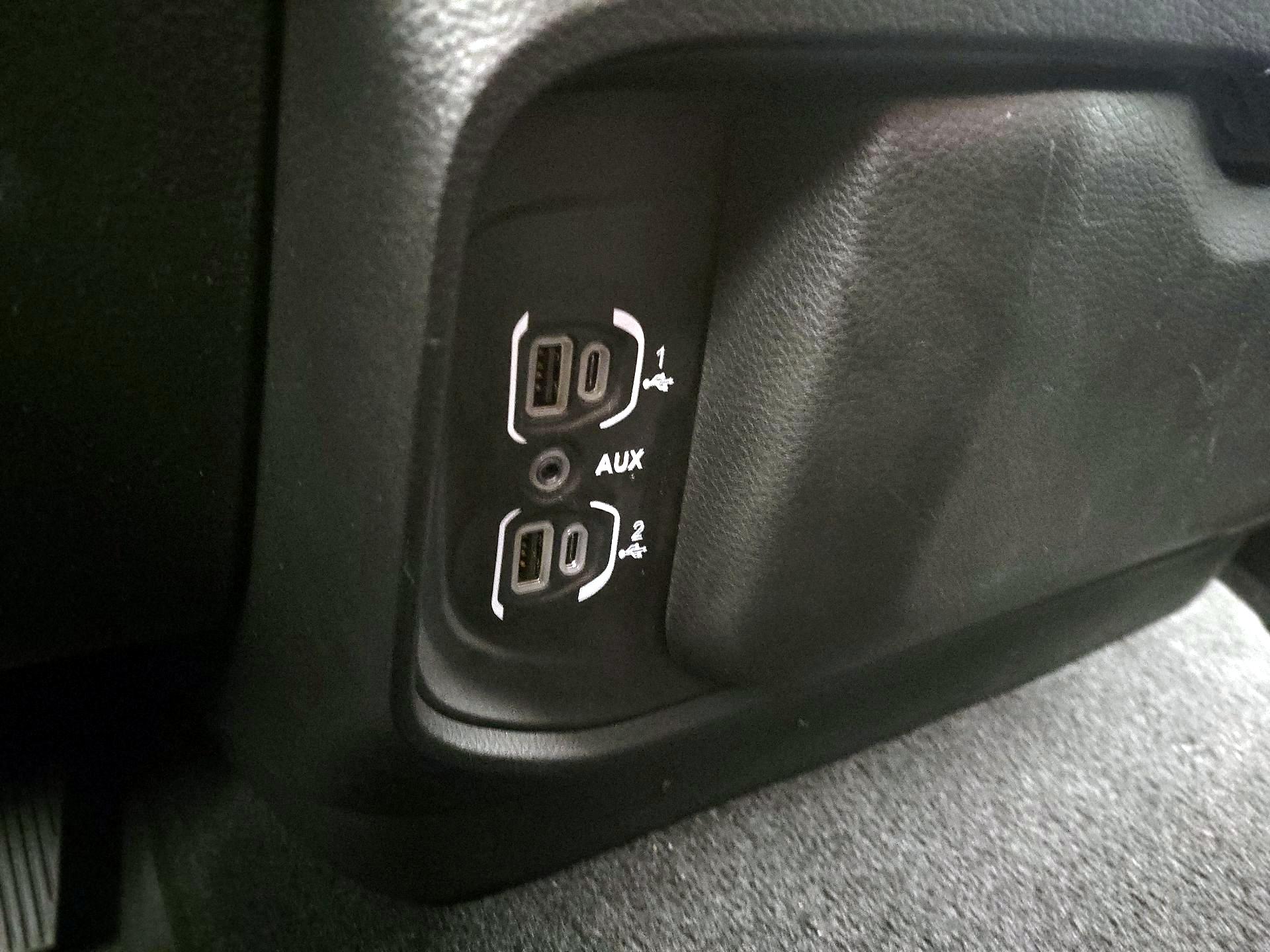 Thumbnail: 2019 RAM 1500 - 18