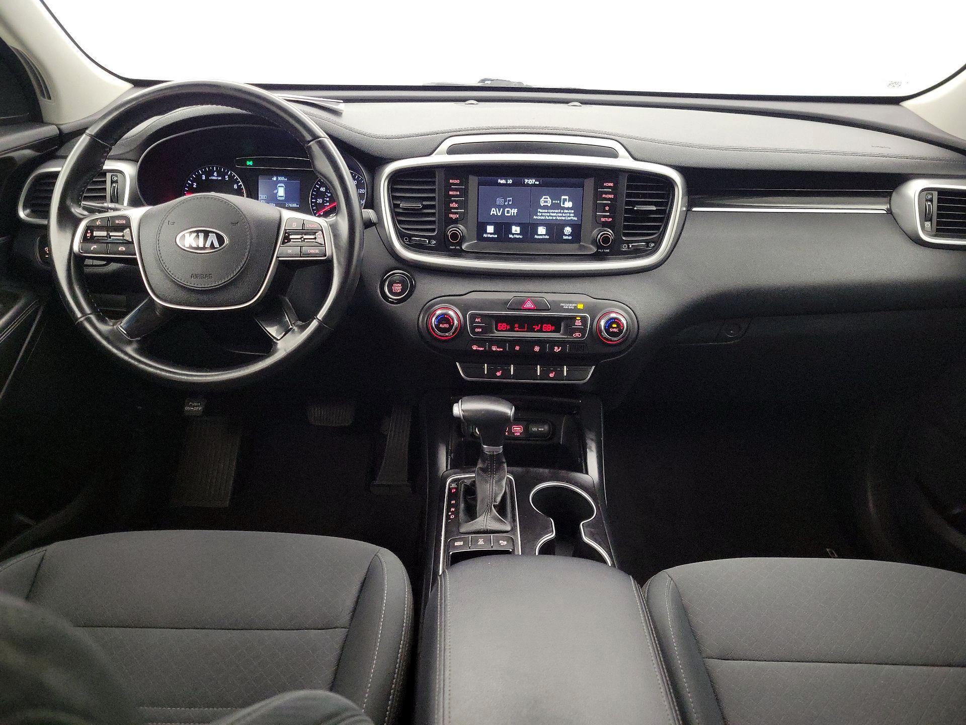 Thumbnail: 2020 Kia Sorento - 9