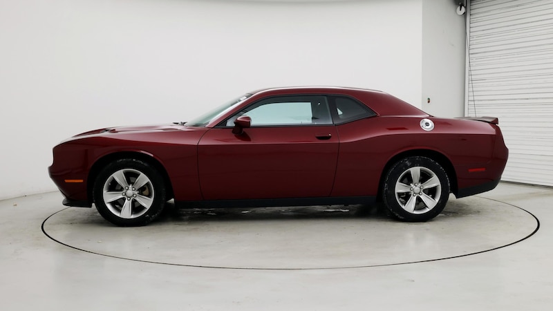 2022 Dodge Challenger SXT 3