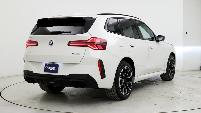 2025 BMW X3 M 8