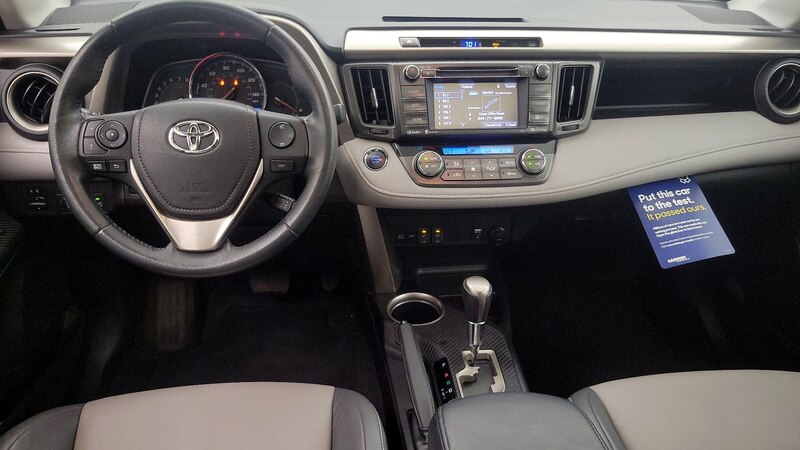 2015 Toyota RAV4 Limited 9