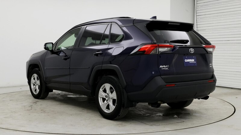 2021 Toyota RAV4 XLE 2