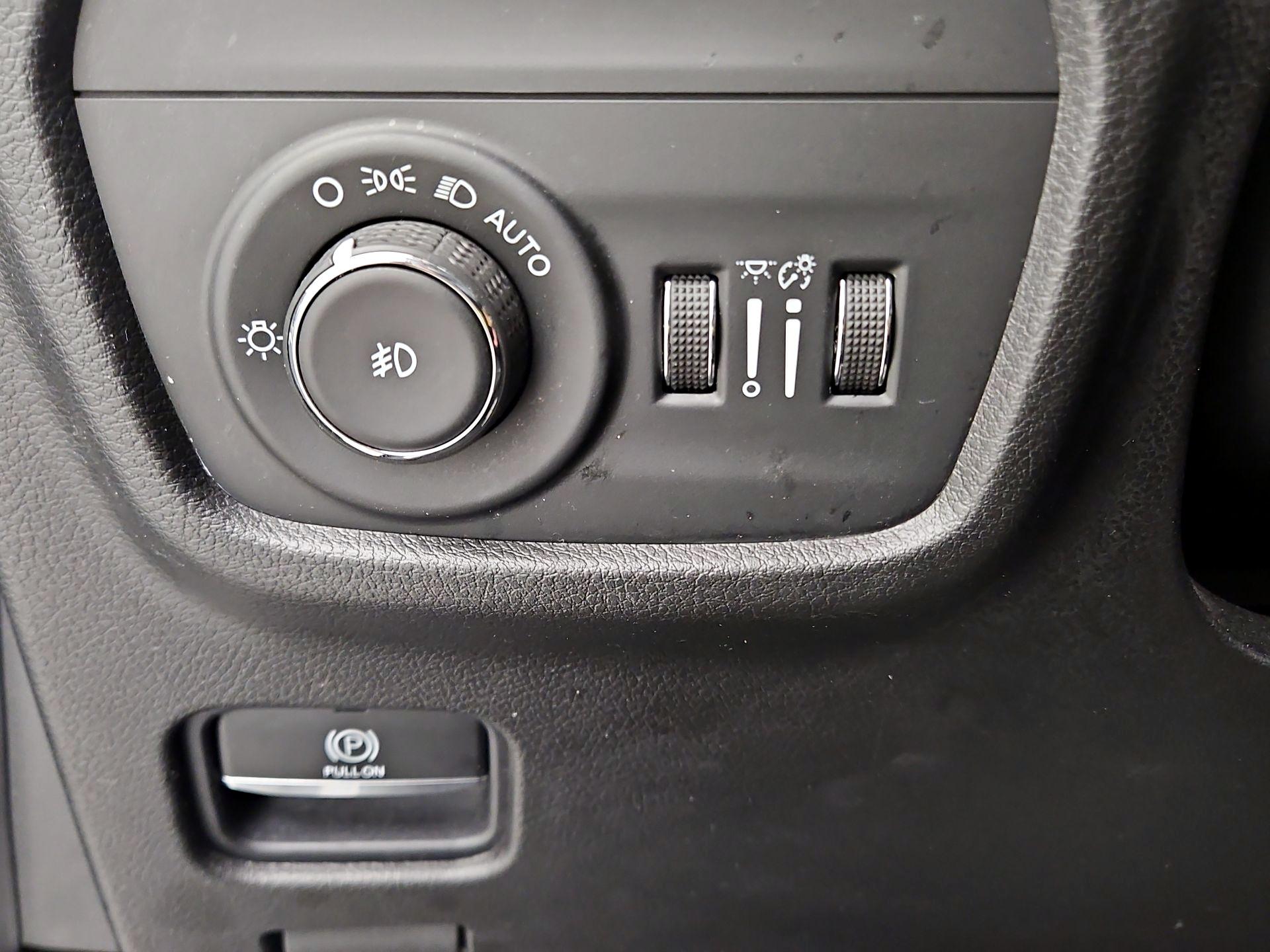 Thumbnail: 2021 Jeep Grand Cherokee L - 13