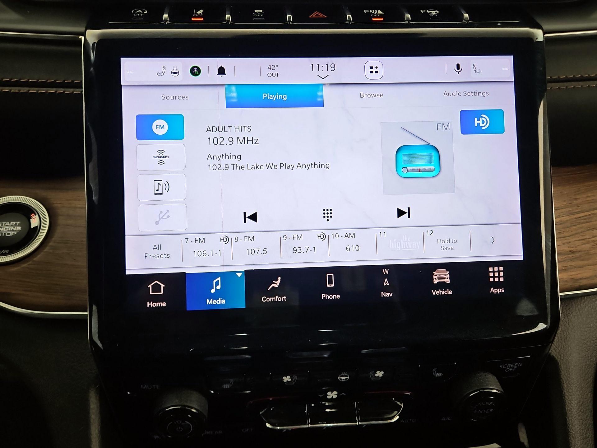 Thumbnail: 2021 Jeep Grand Cherokee L - 15