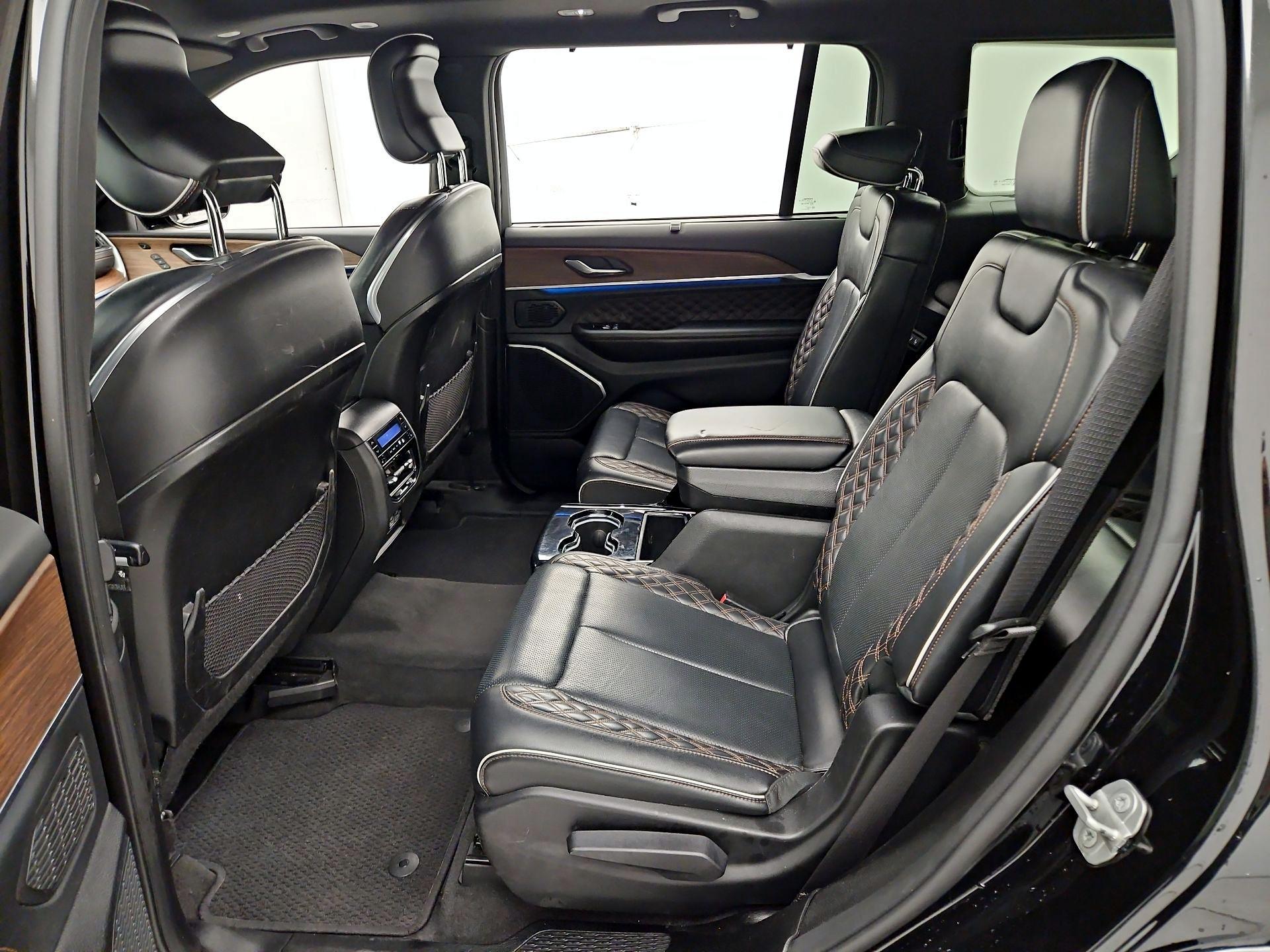 Thumbnail: 2021 Jeep Grand Cherokee L - 20